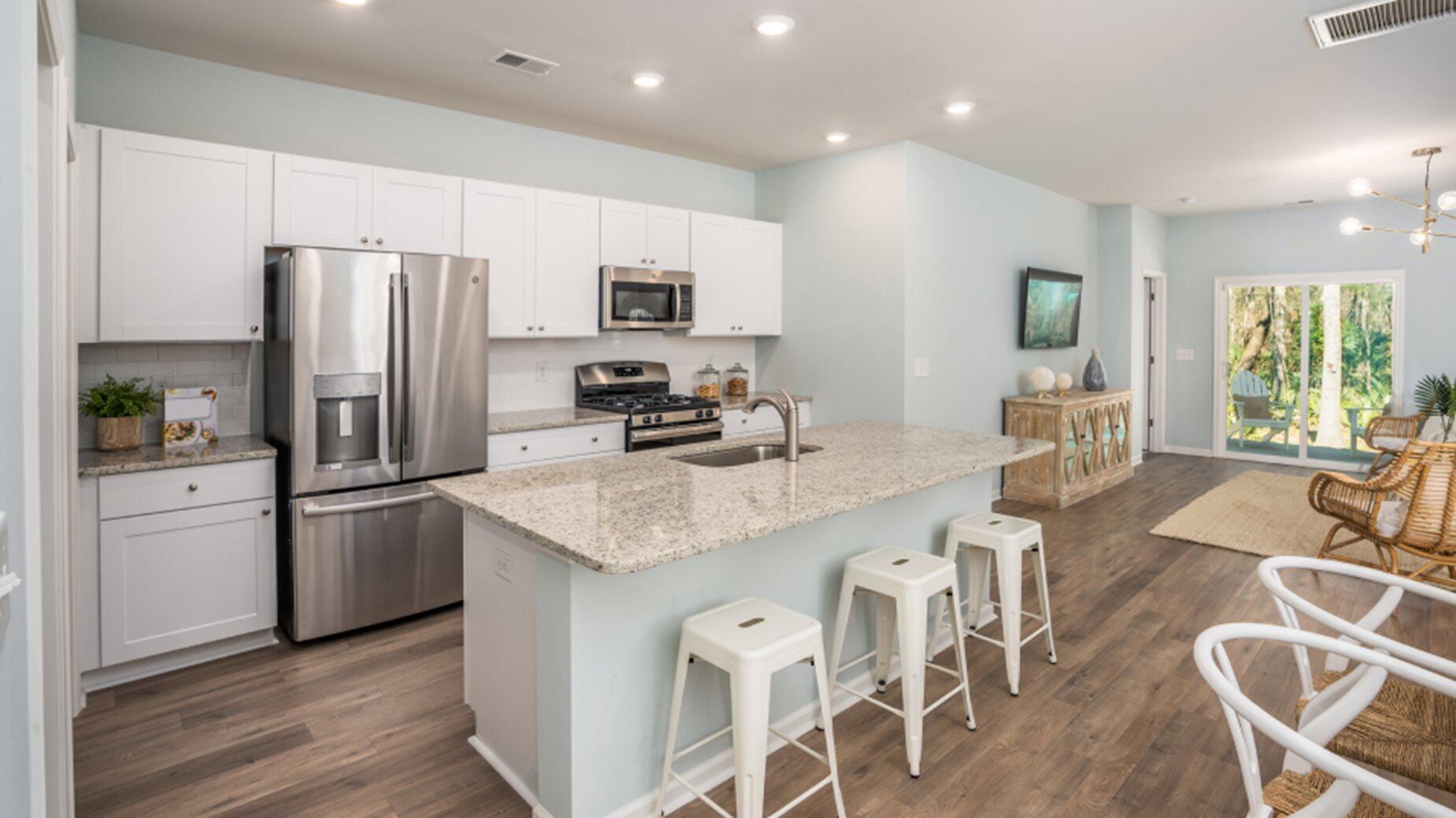 325 Pine Crest View