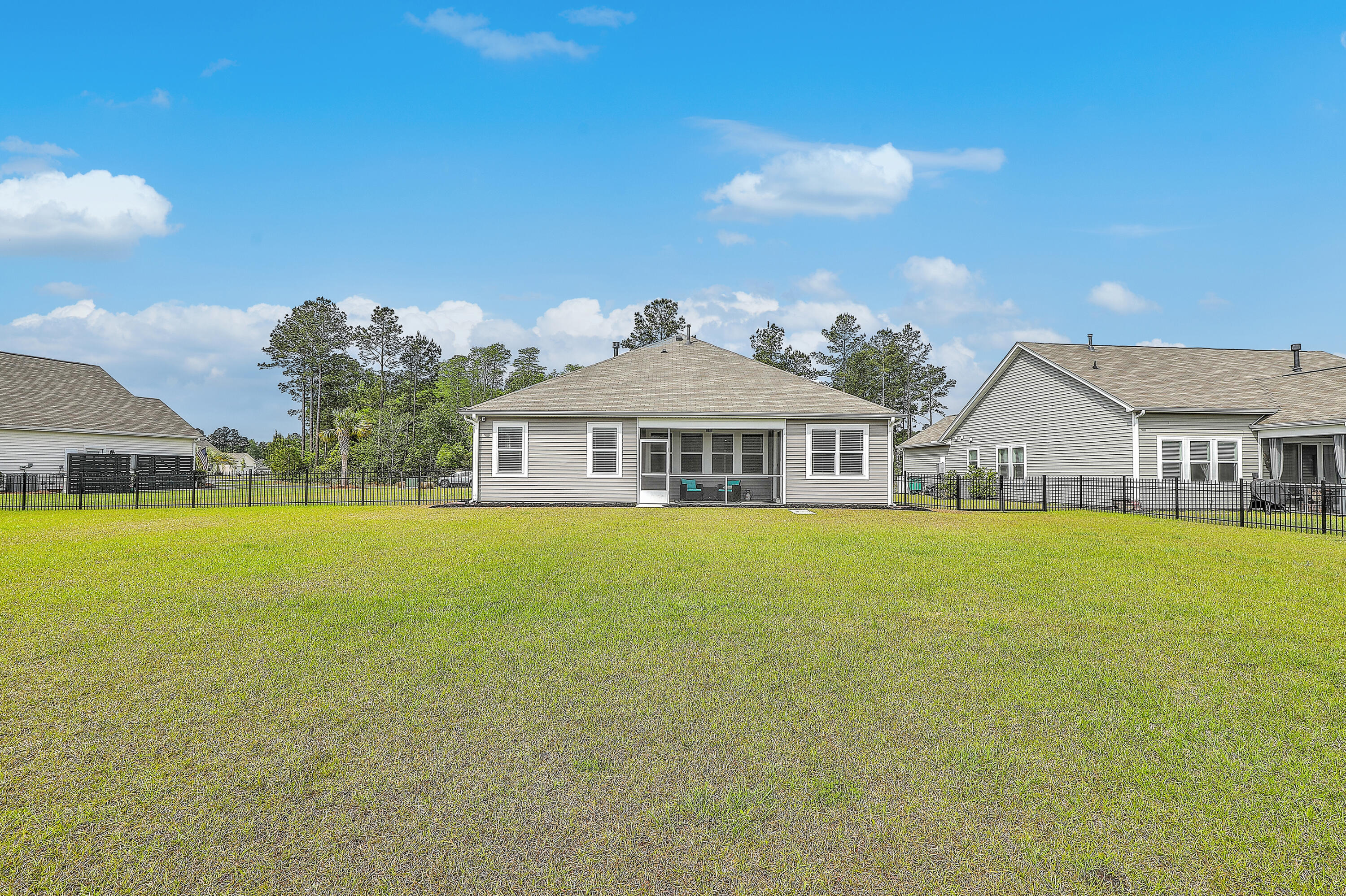 431 Canal Crossing Way