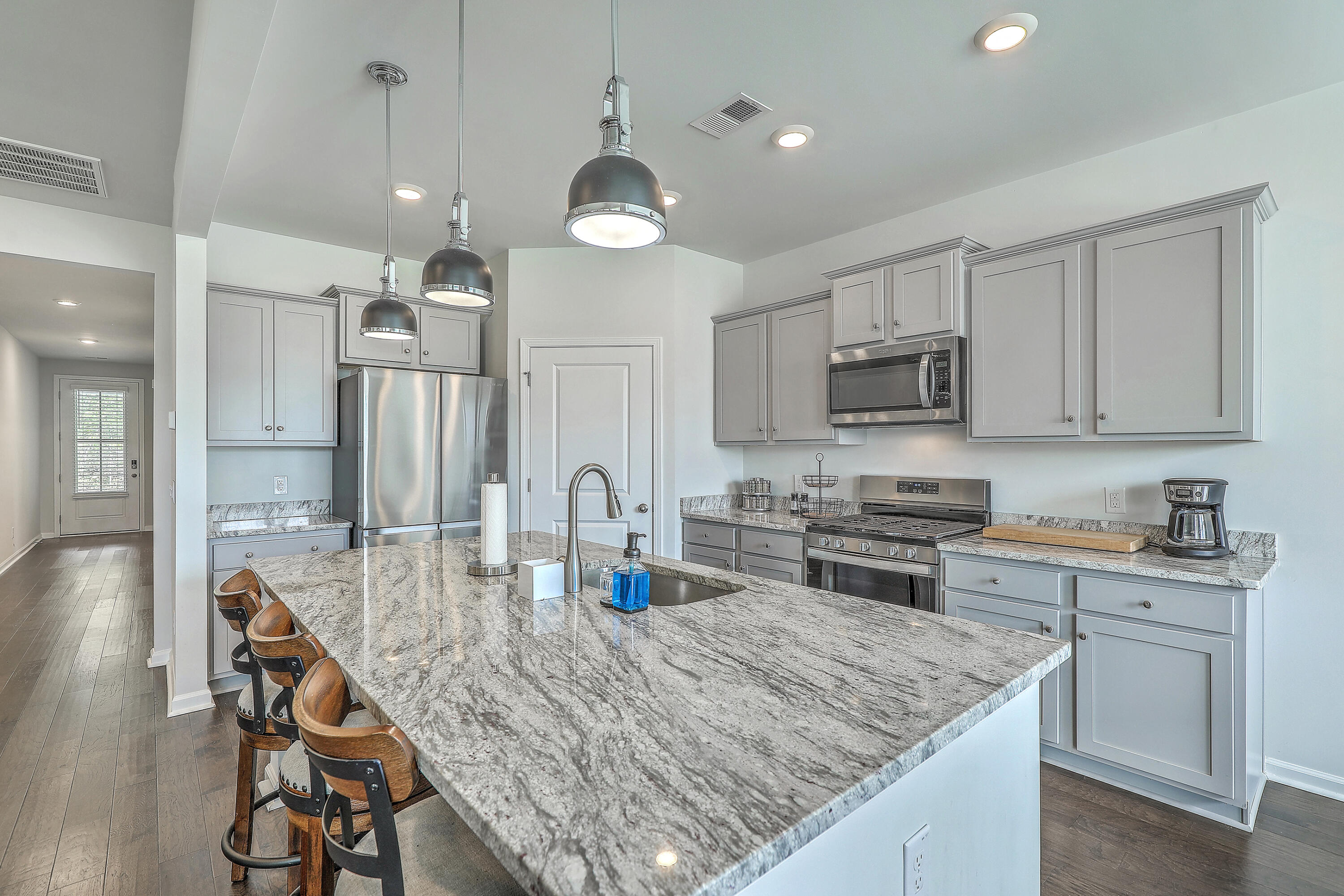 431 Canal Crossing Way
