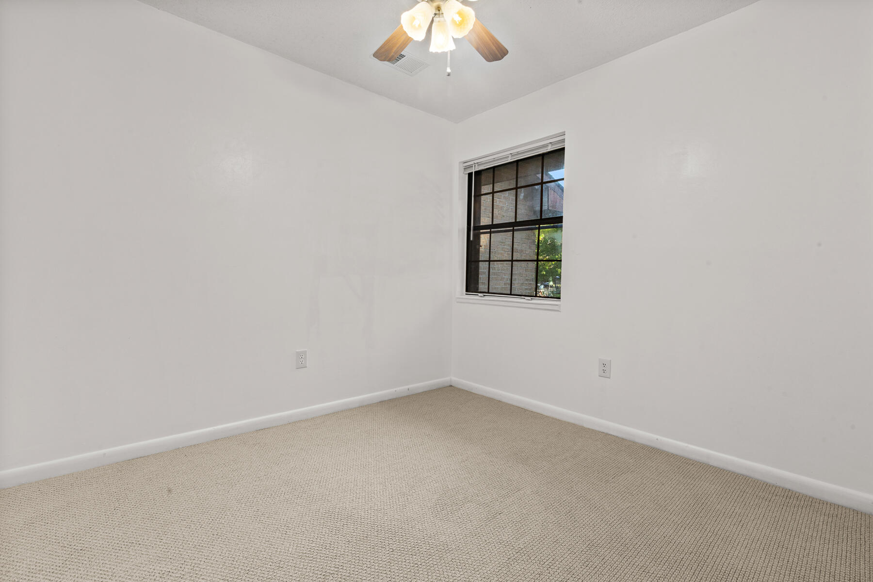 7914 Dutch Court