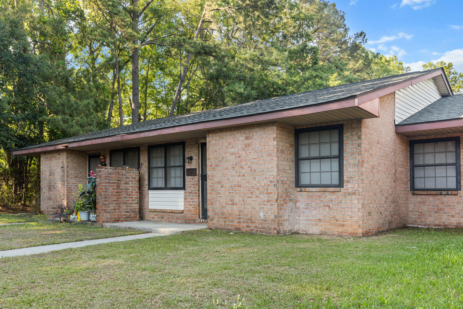 7914 Dutch Court