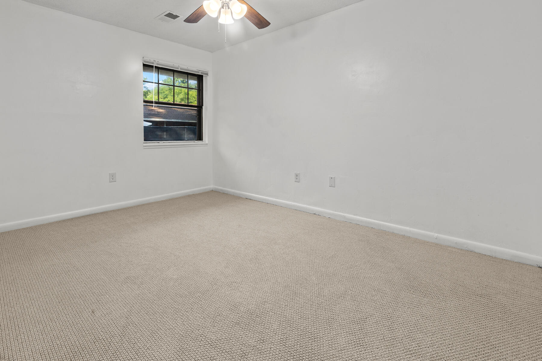 7914 Dutch Court