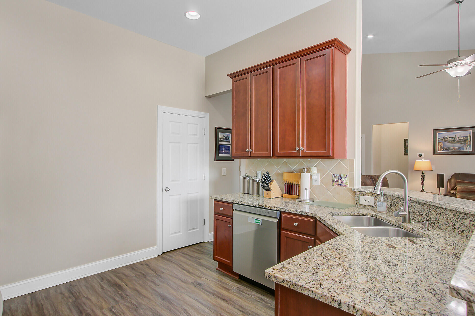 3801 Canary Court