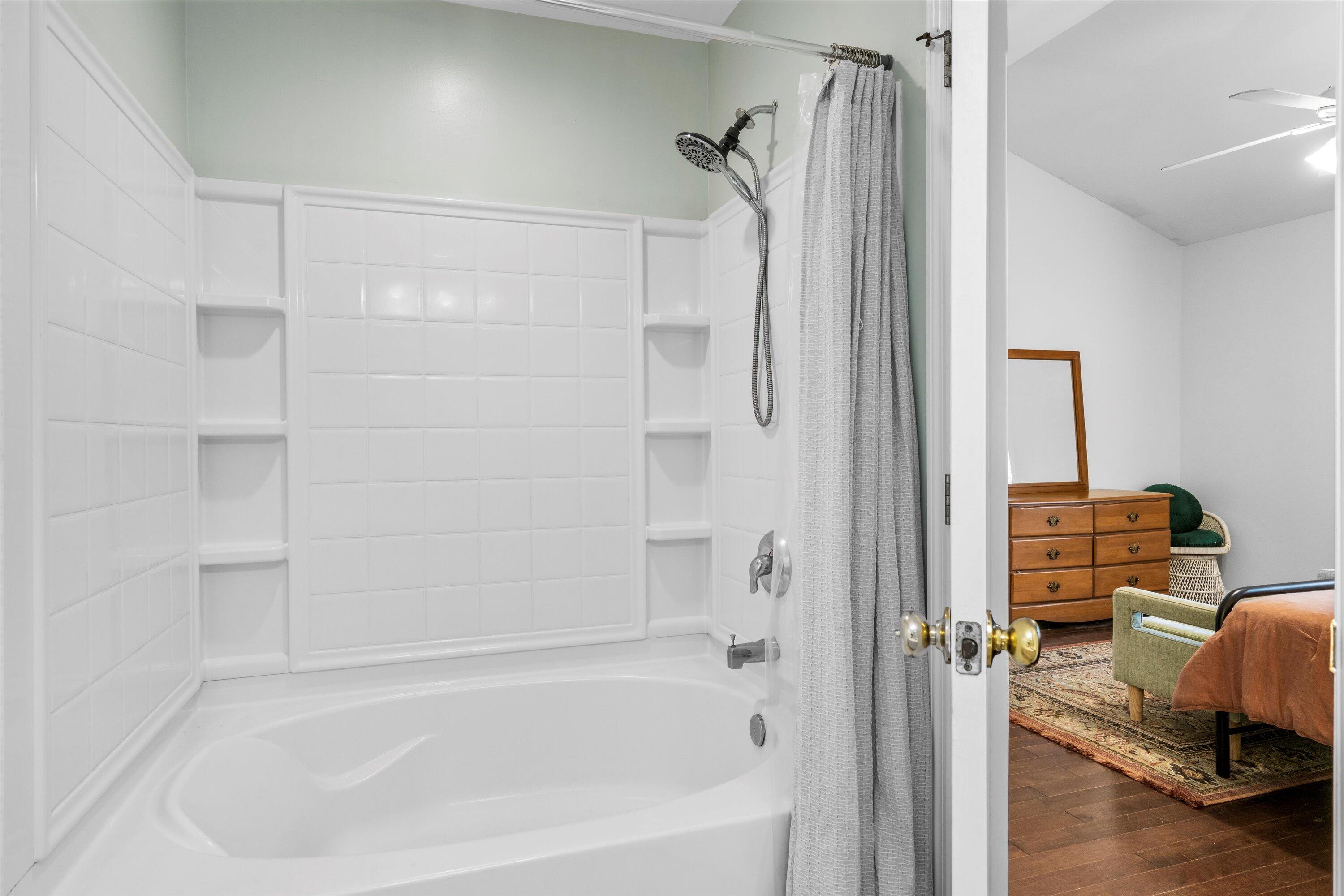 8676 Grassy Oak Trail