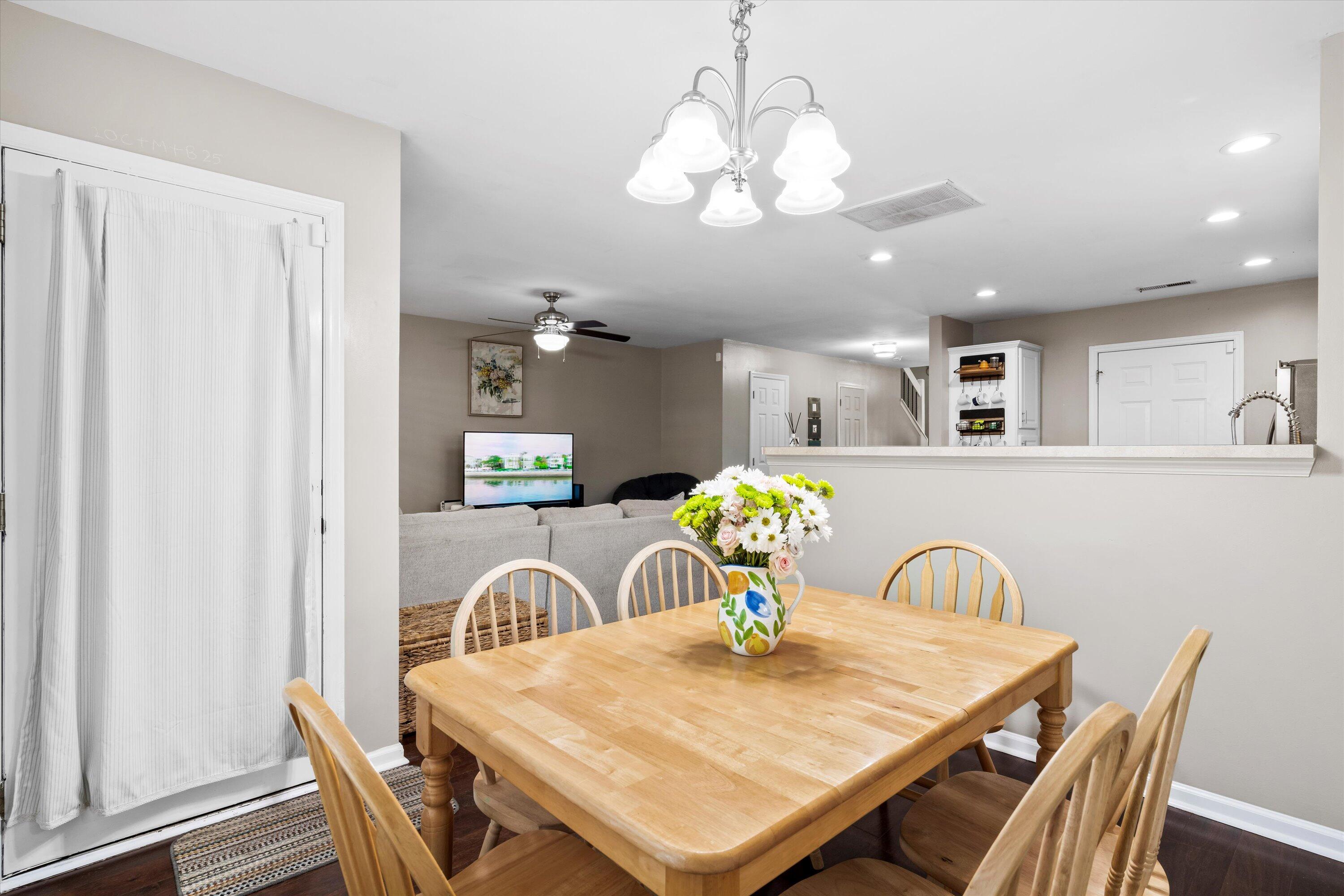 8676 Grassy Oak Trail