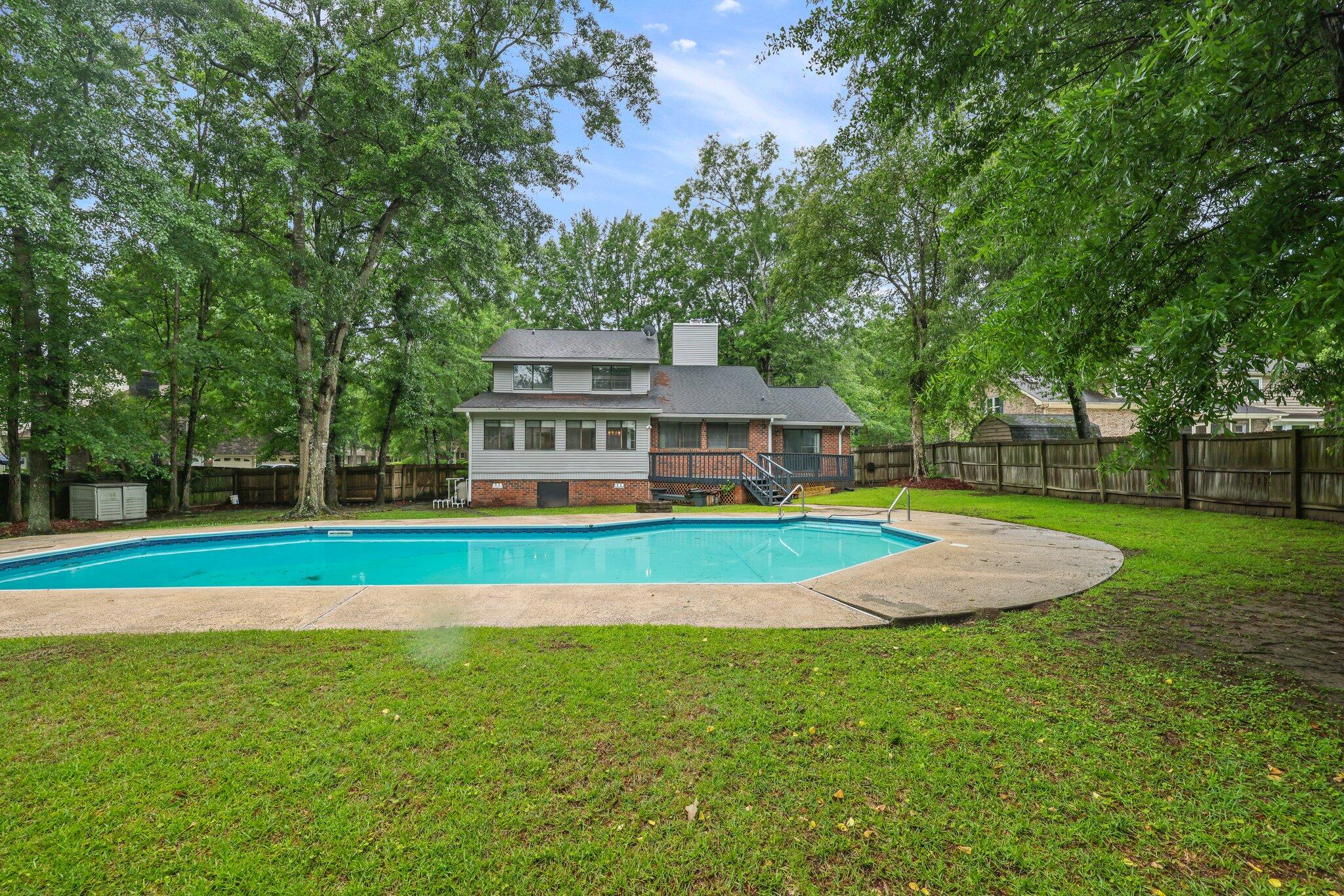 105 Londonderry Road