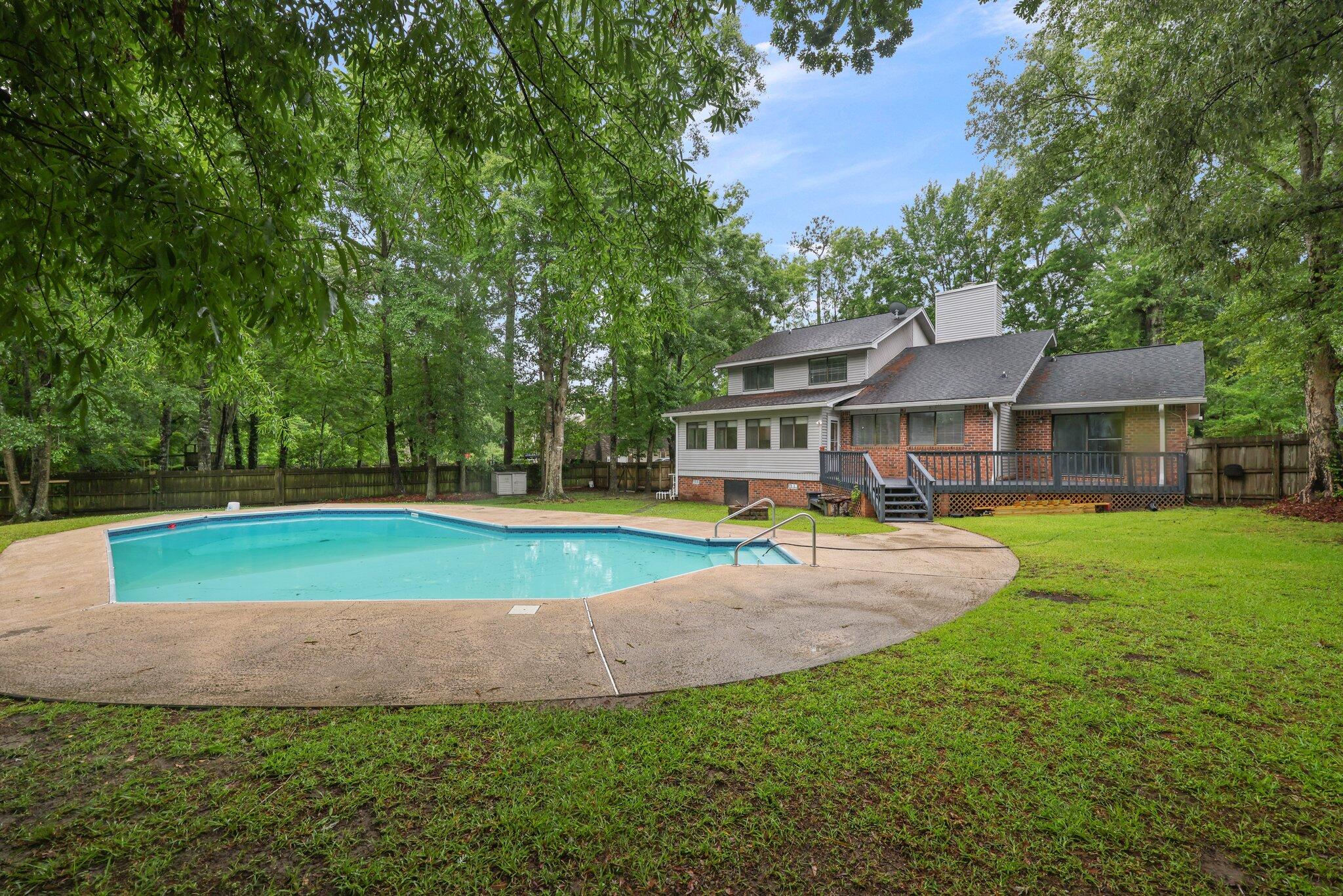 105 Londonderry Road