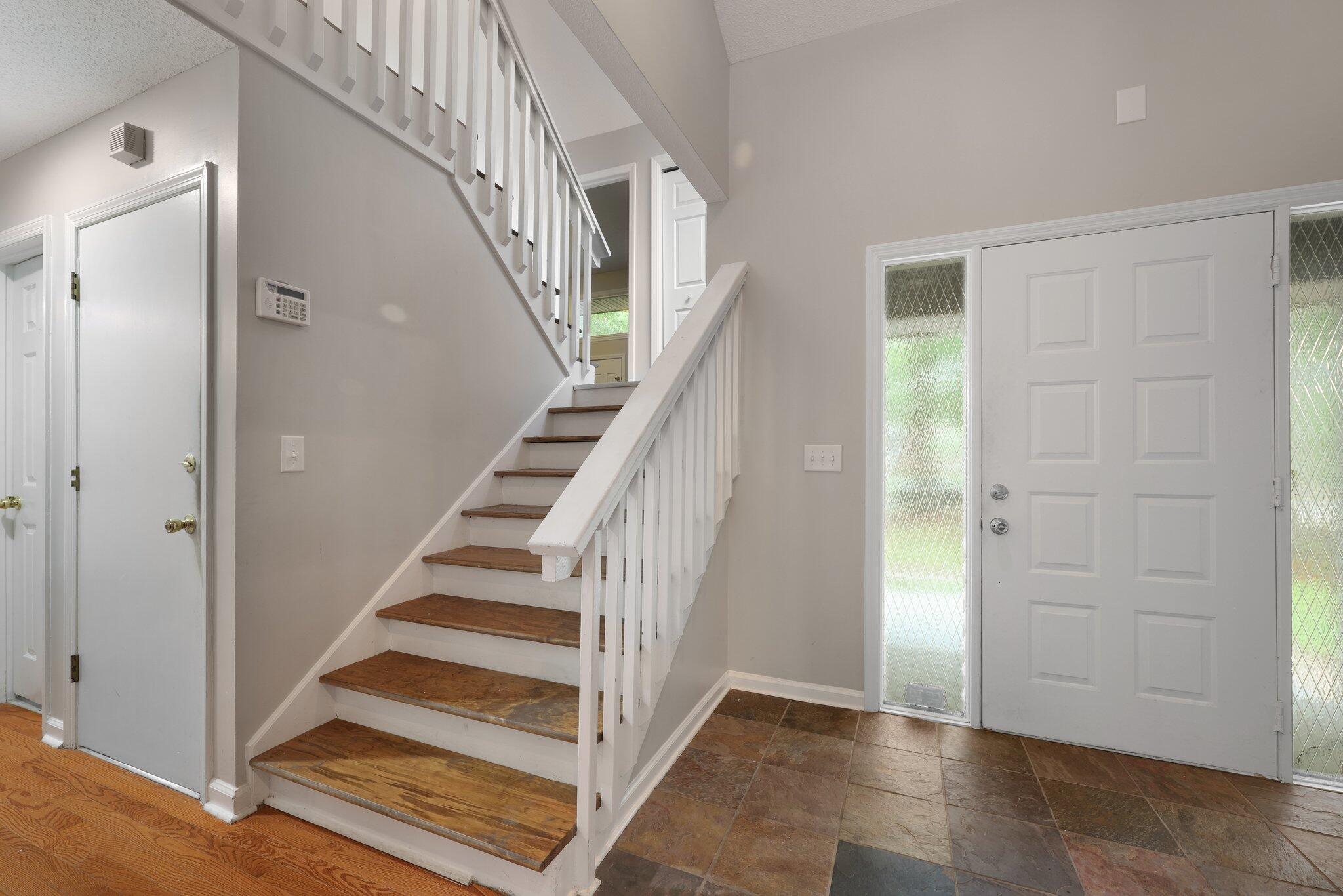 105 Londonderry Road