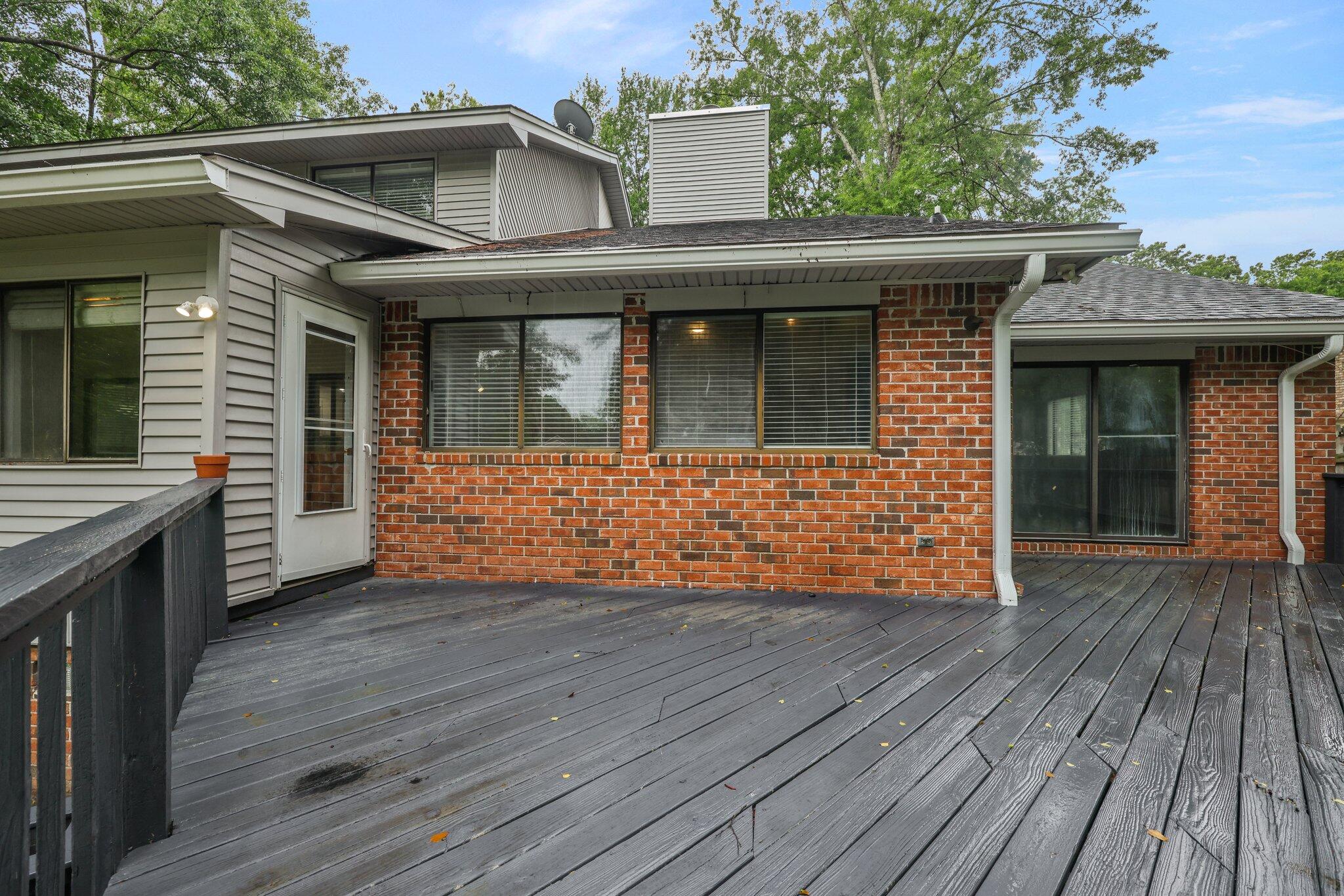 105 Londonderry Road