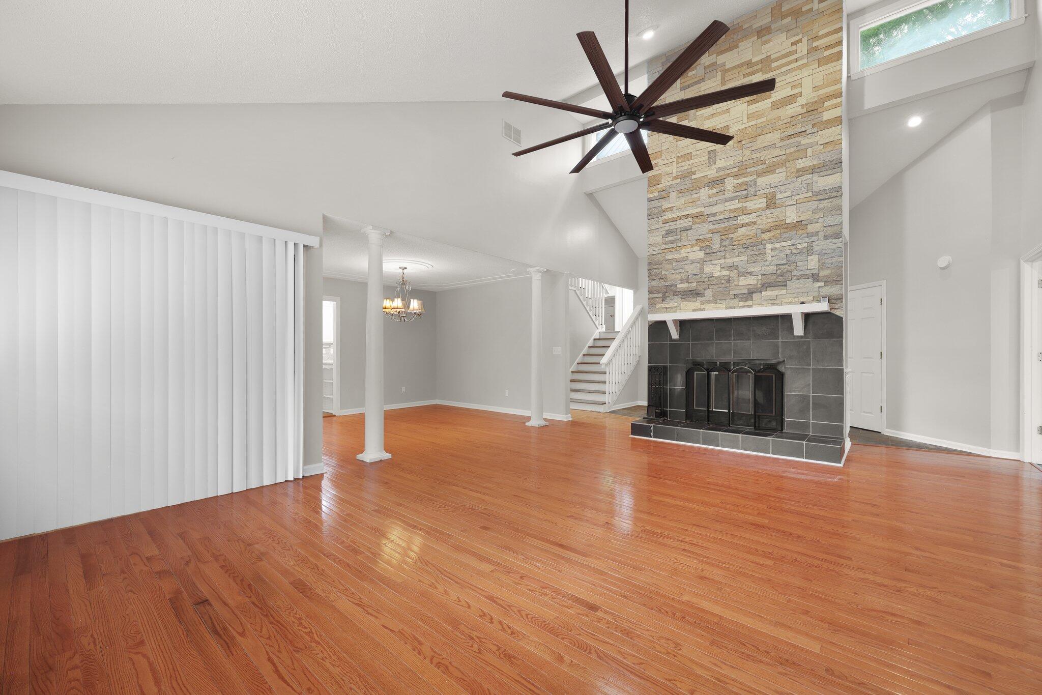 105 Londonderry Road