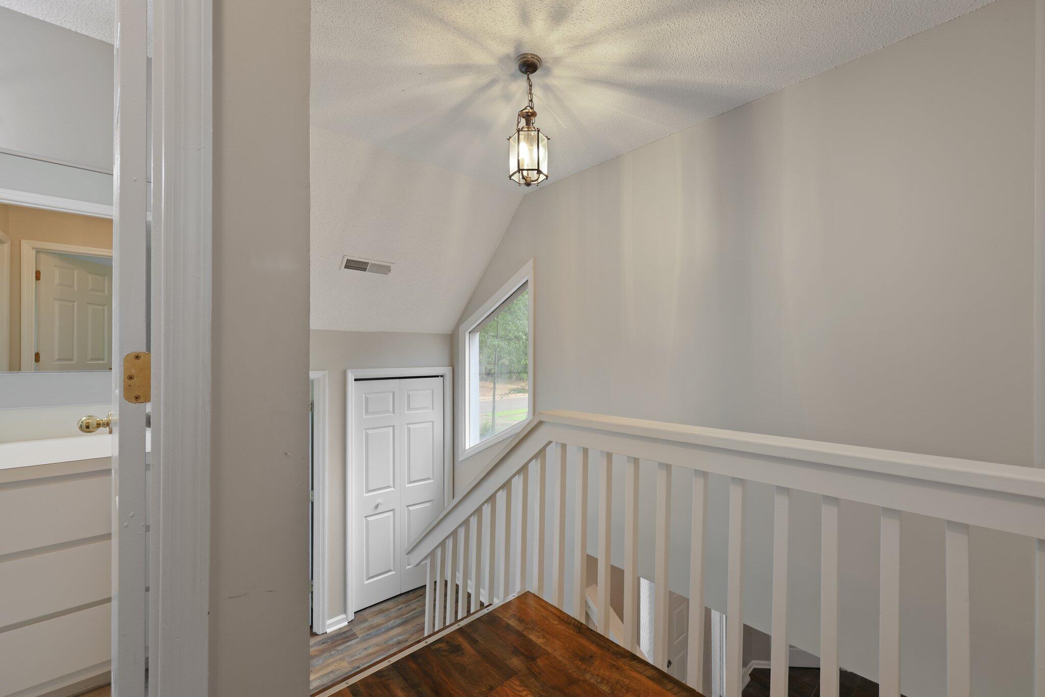 105 Londonderry Road