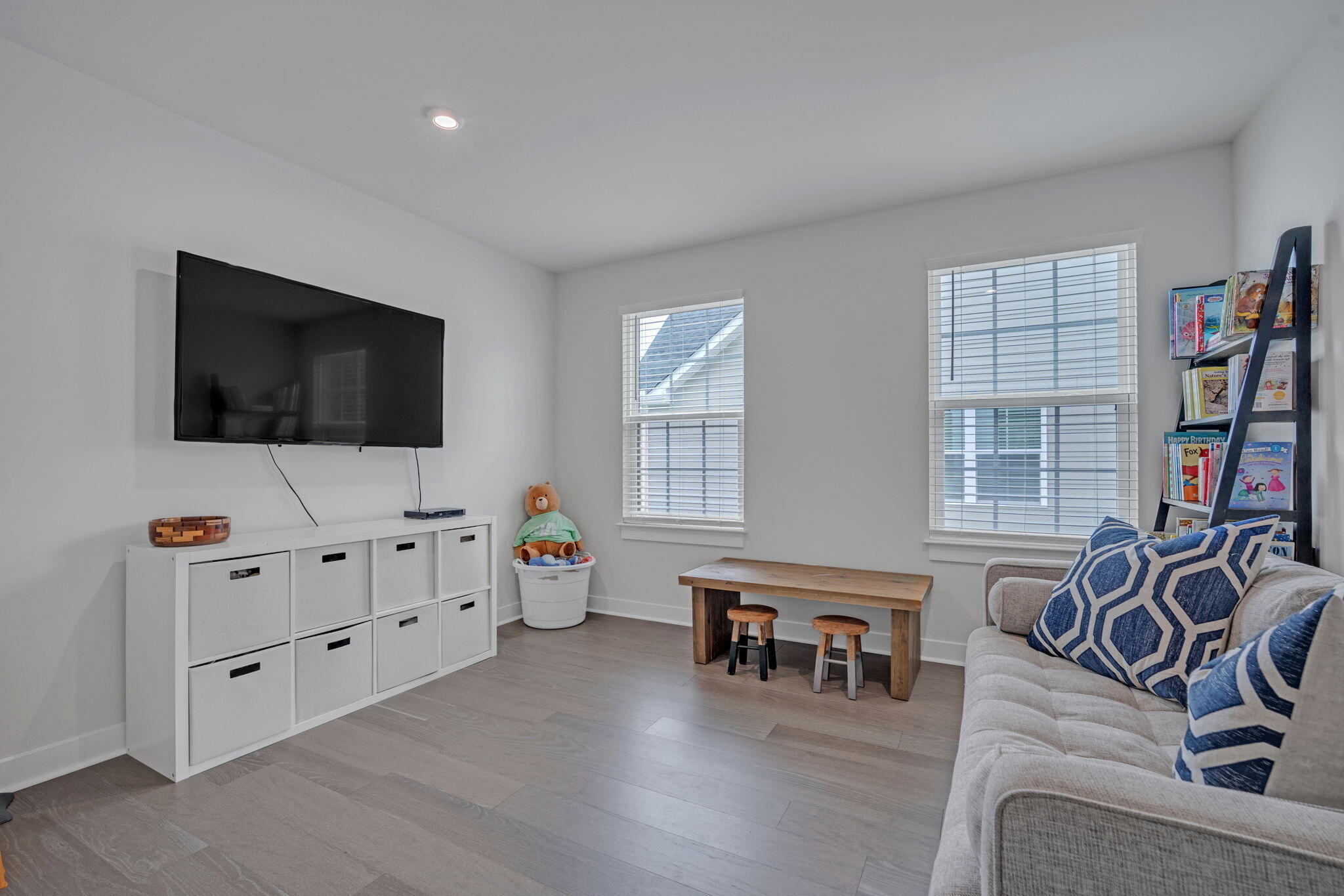 445 Oswego Court