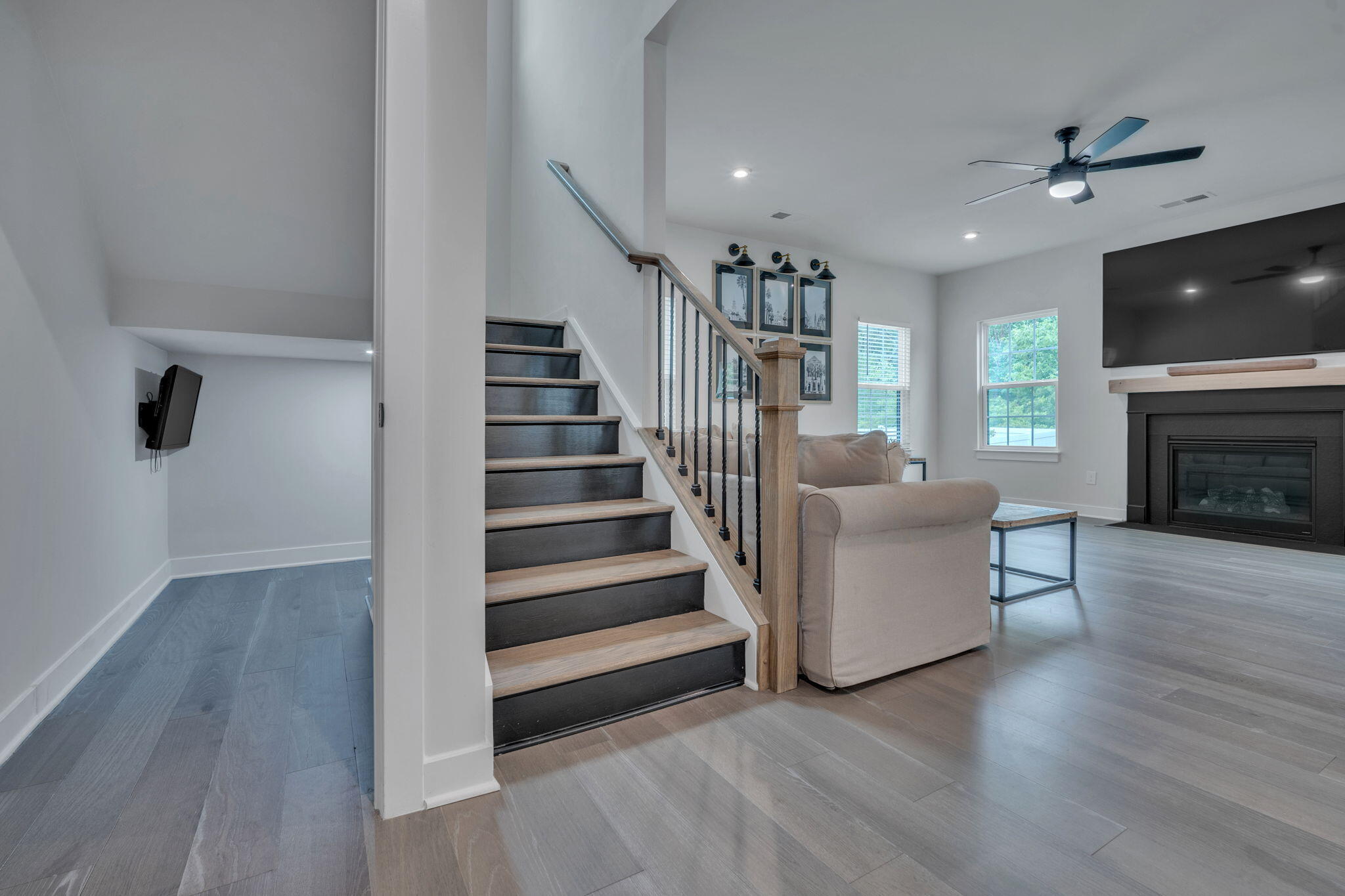 445 Oswego Court