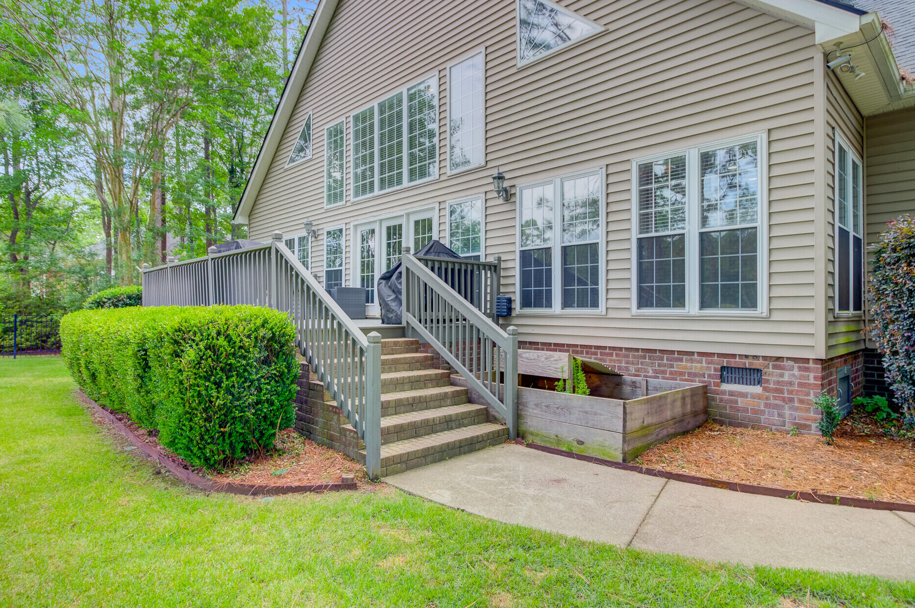 204 Bellerive Lane