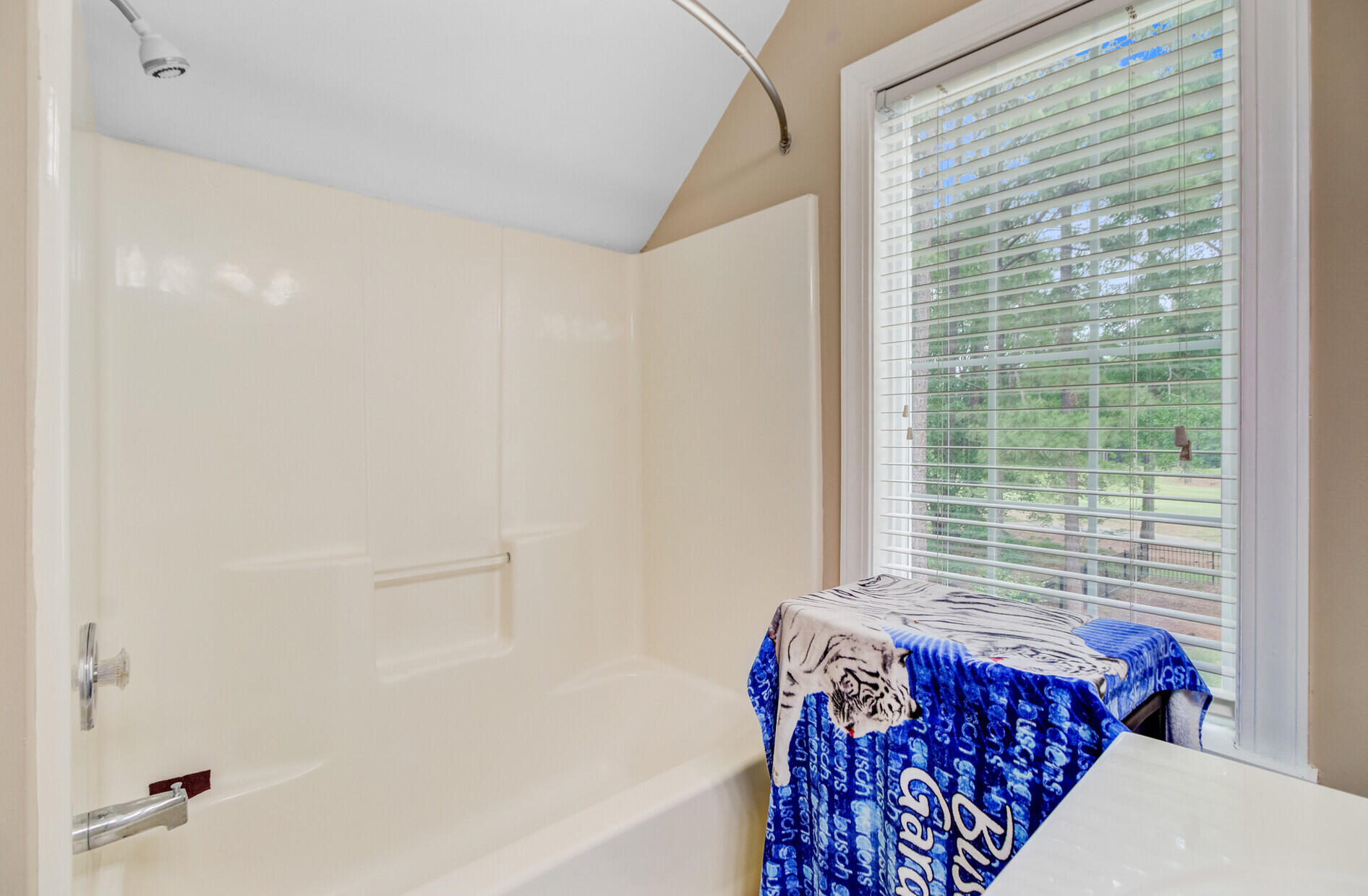 204 Bellerive Lane