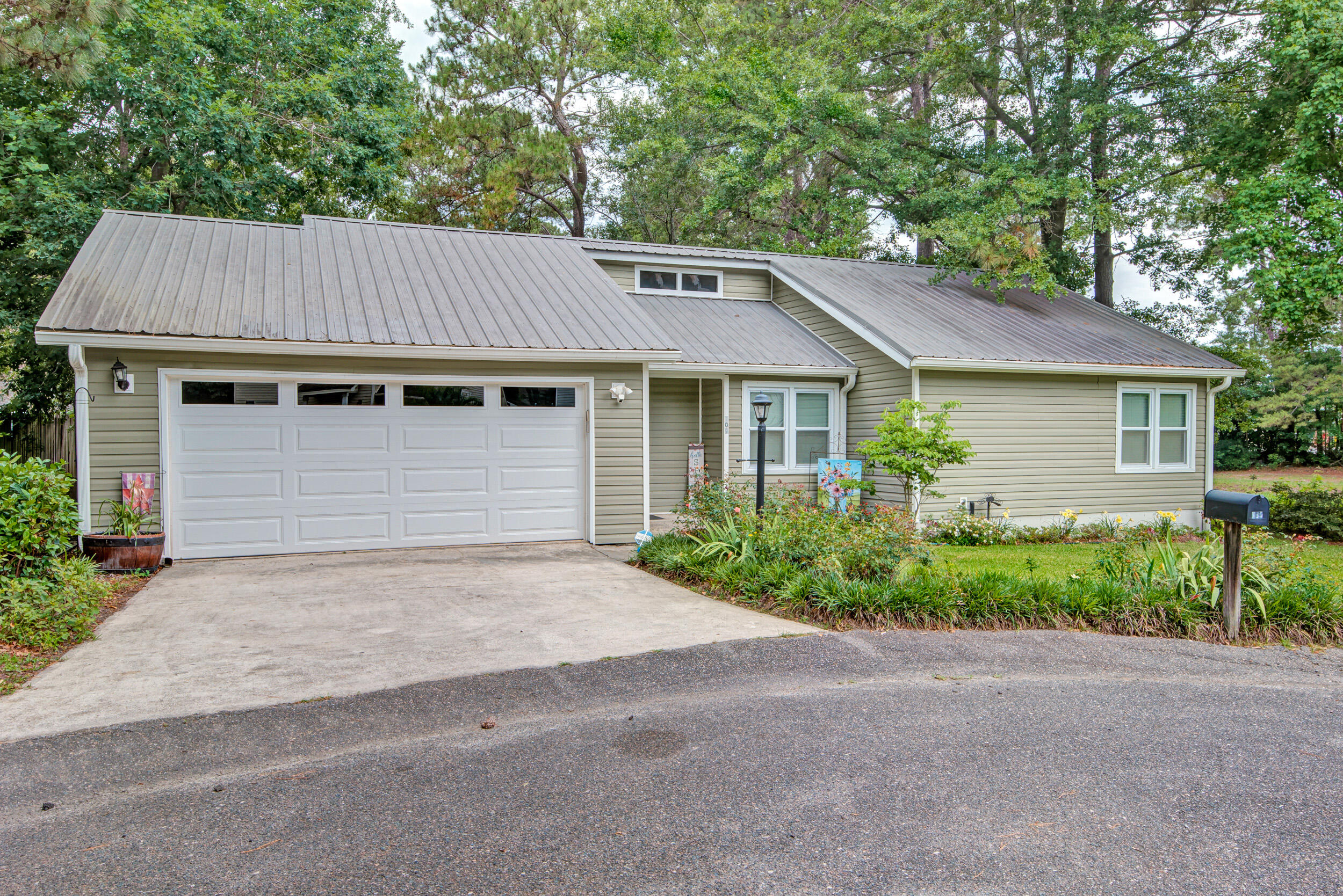 109 Willow Court