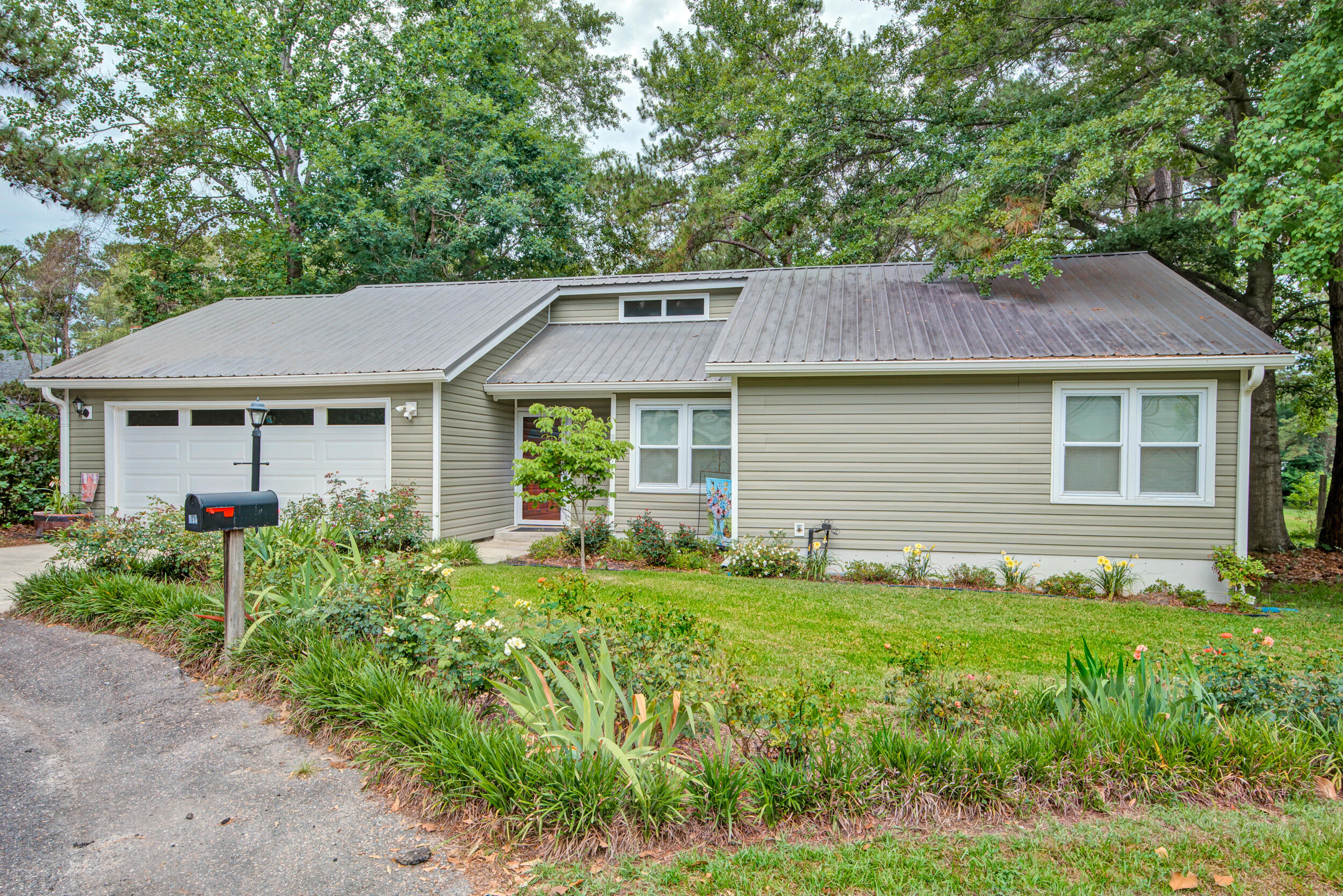 109 Willow Court