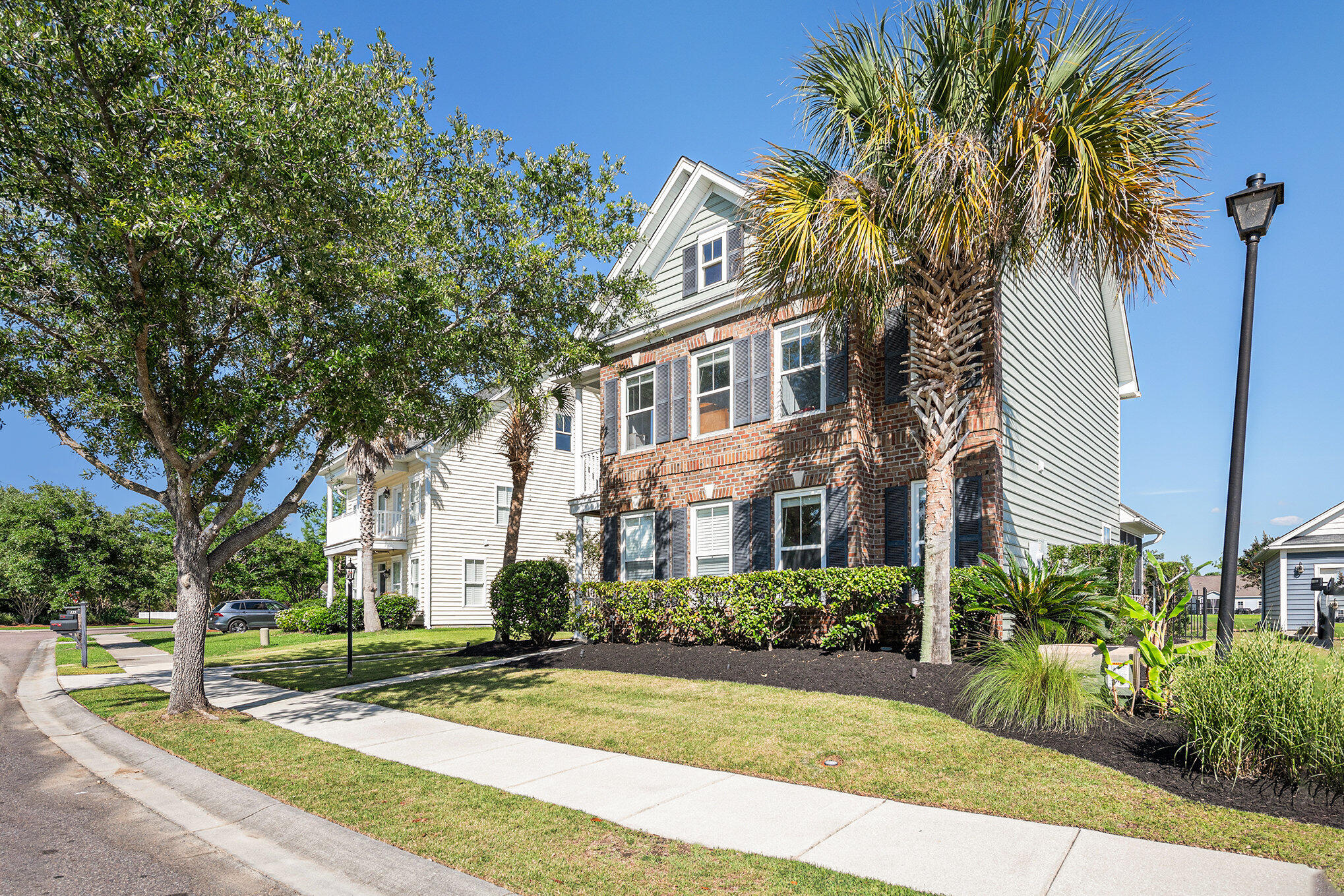 125 Gaslight Boulevard