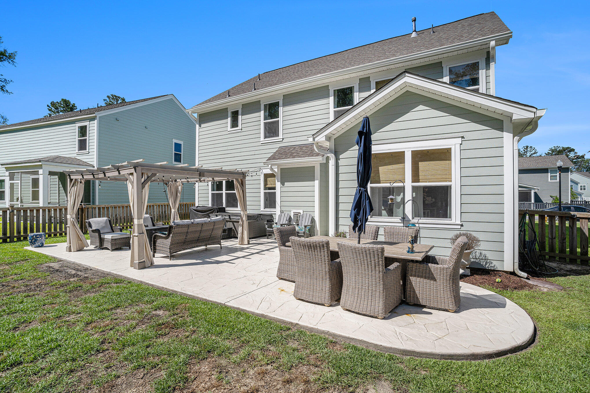121 Cherry Grove