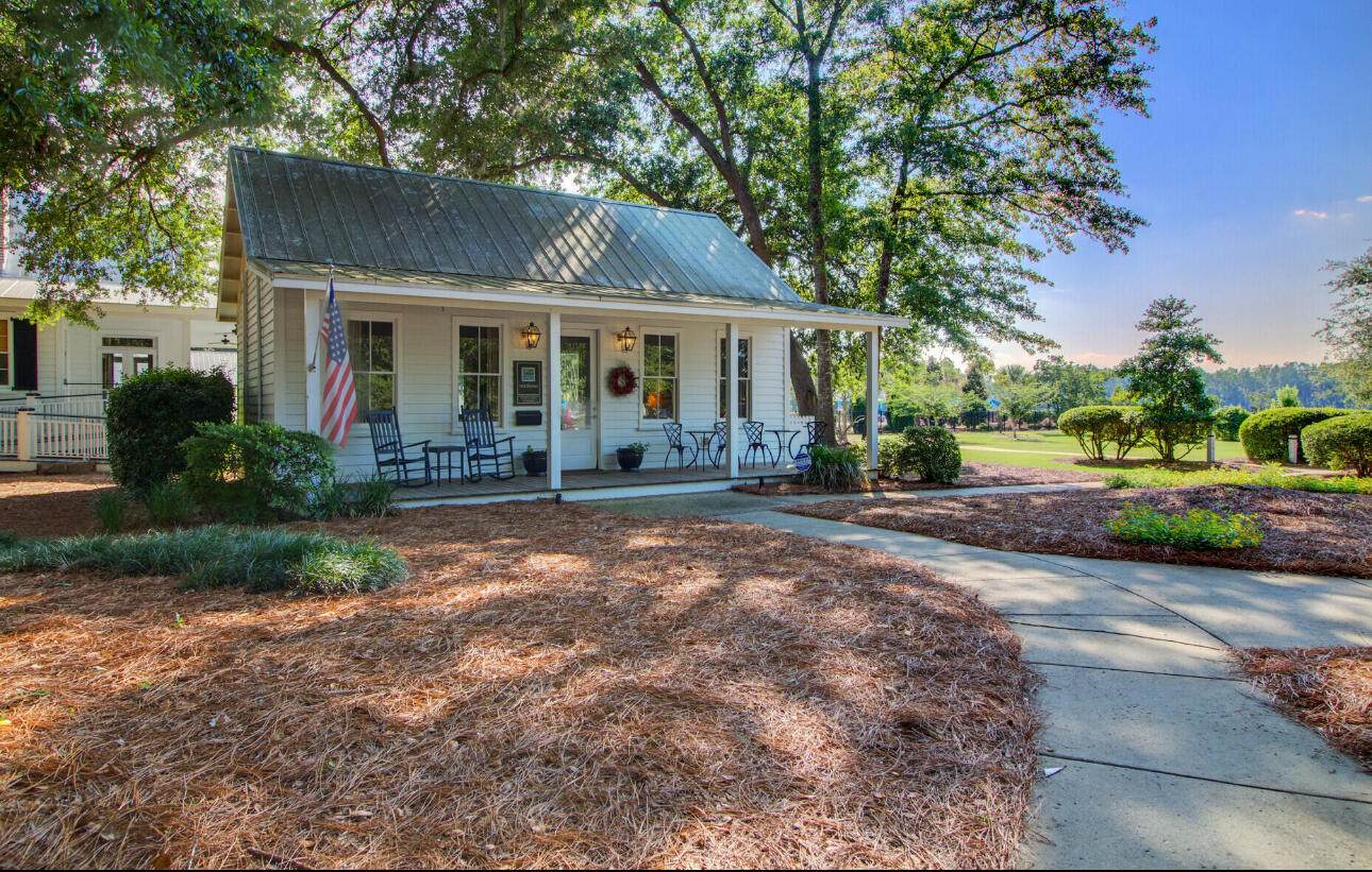 121 Cherry Grove