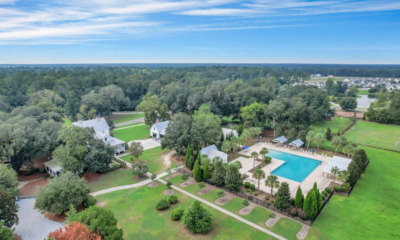 121 Cherry Grove