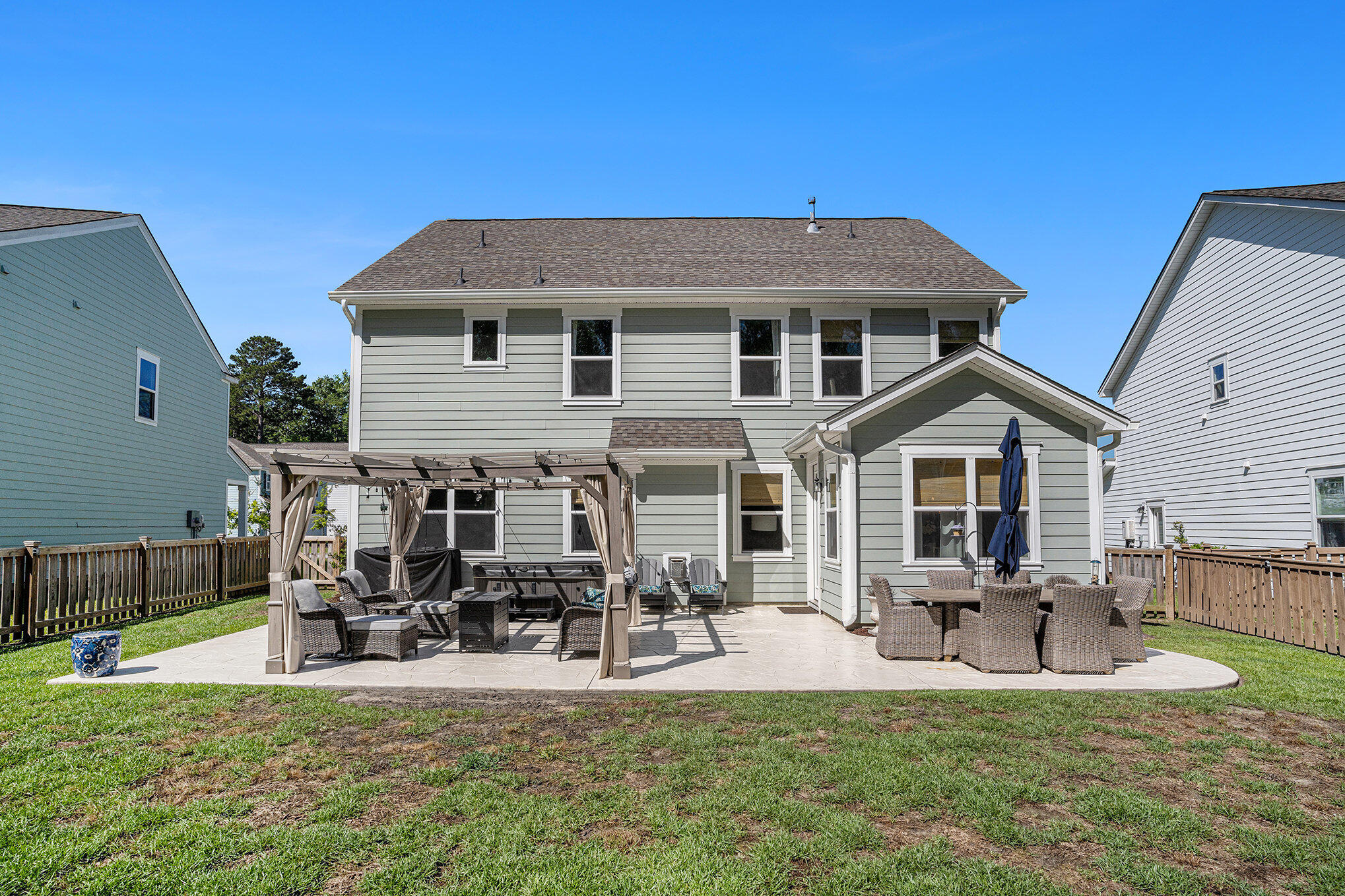 121 Cherry Grove