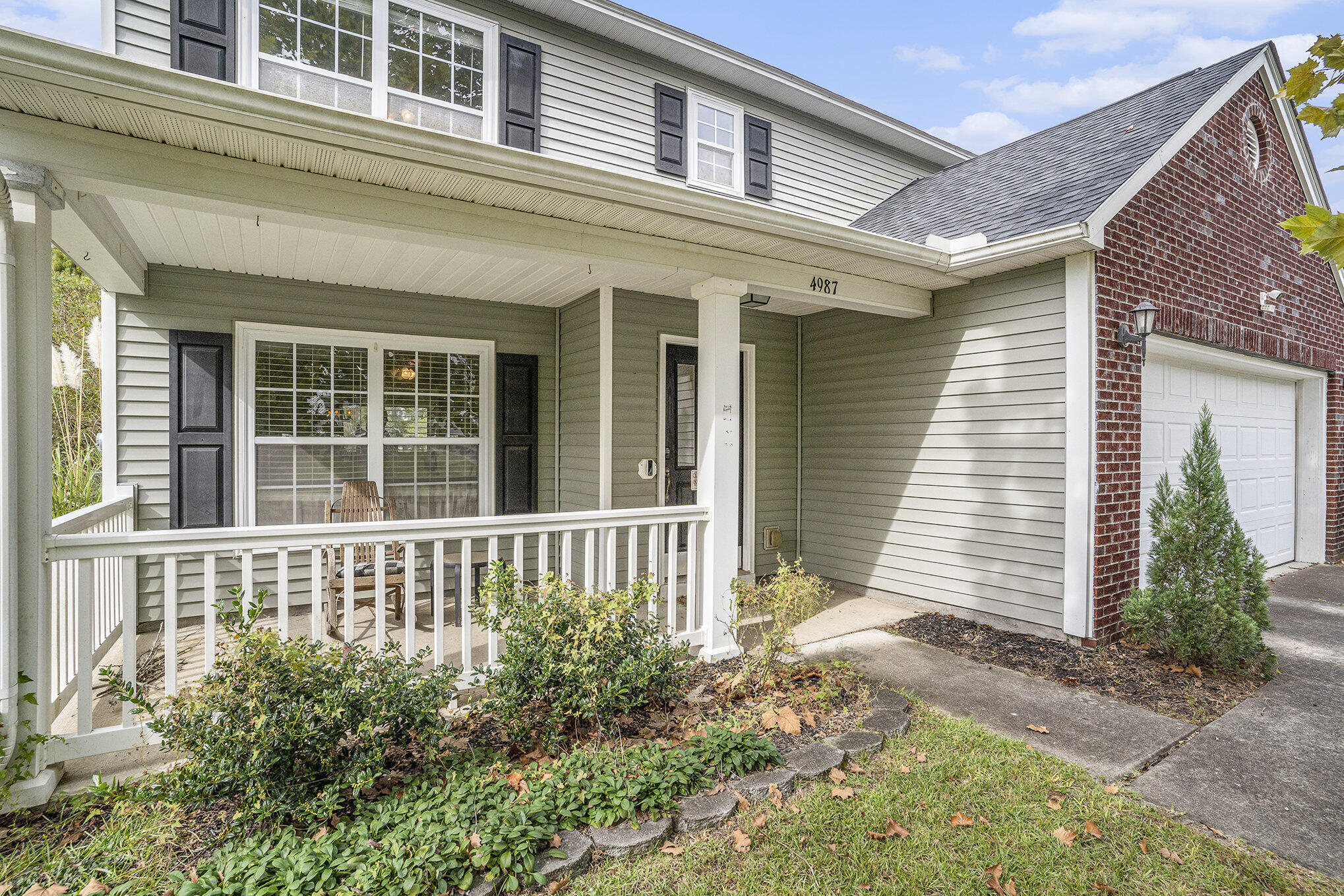 4987 Ballantine Drive