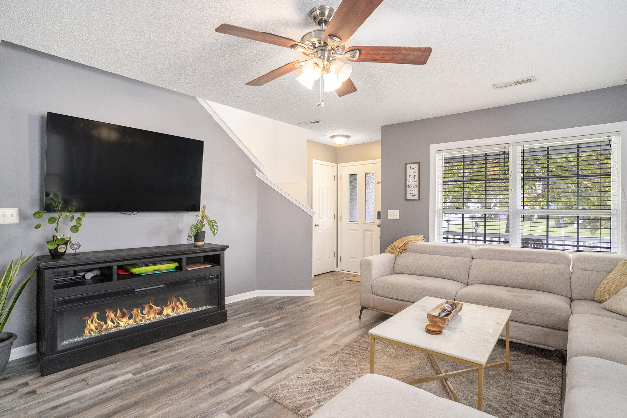 4987 Ballantine Drive