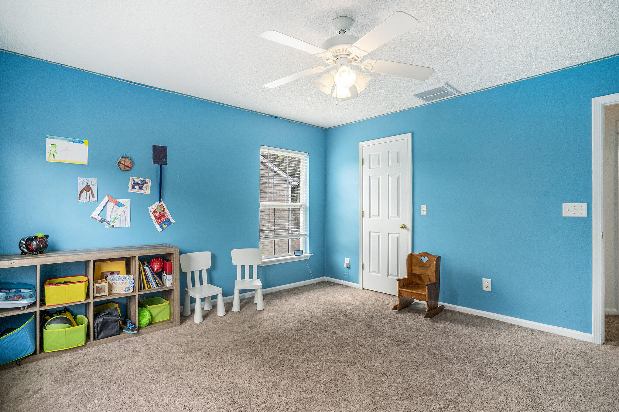 4987 Ballantine Drive