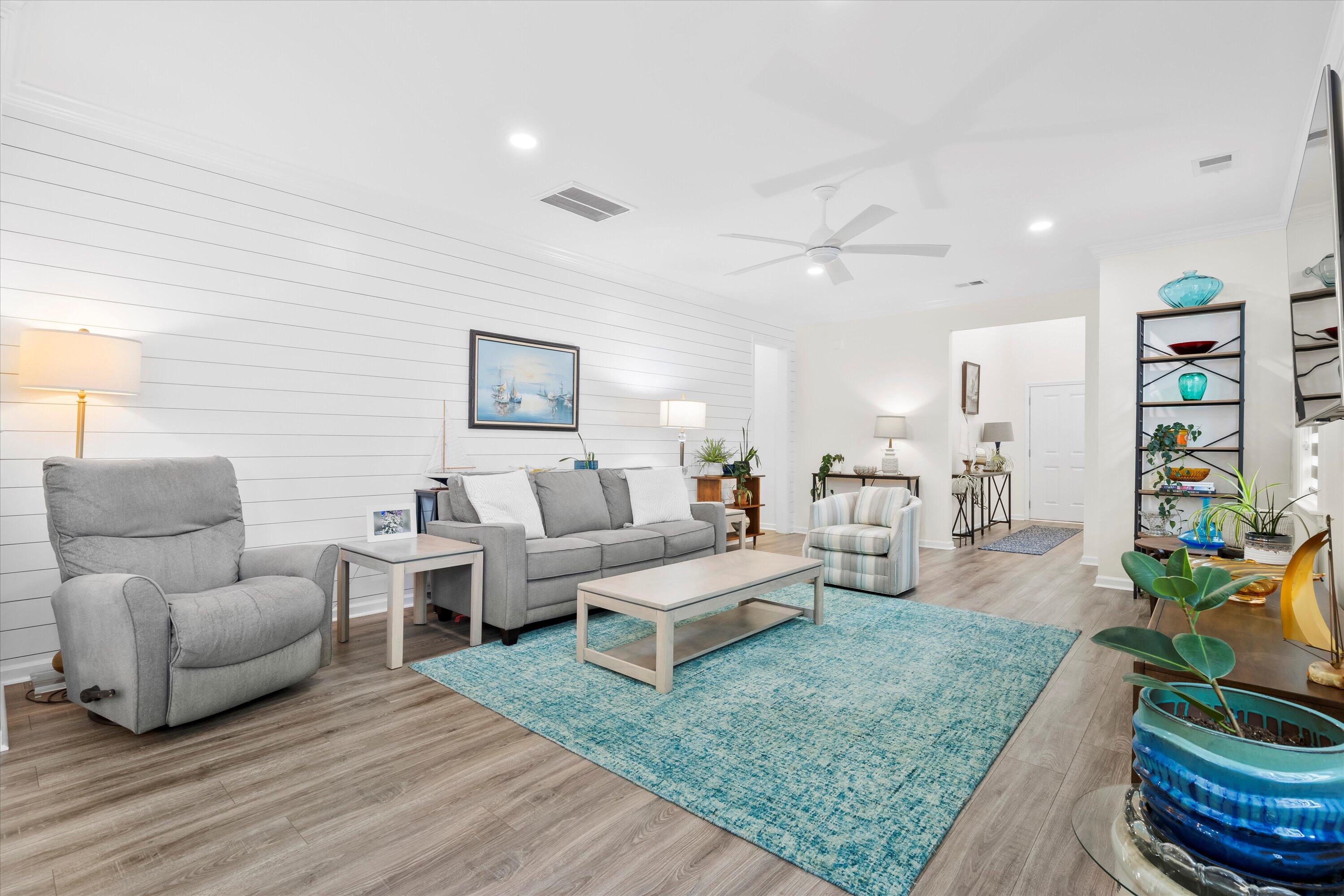 512 Alderly Drive