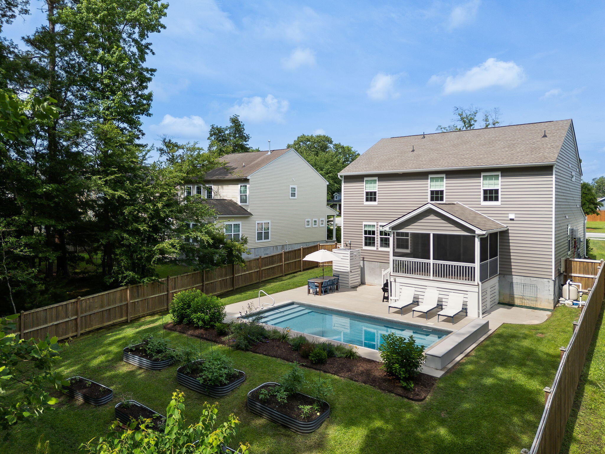 1825 Crossbill Trail