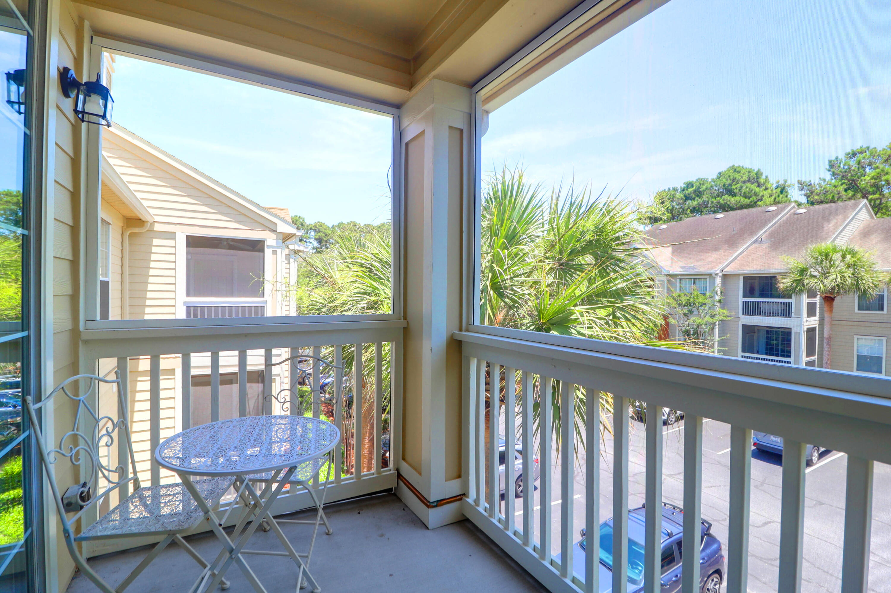 1600 Long Grove Drive # 423