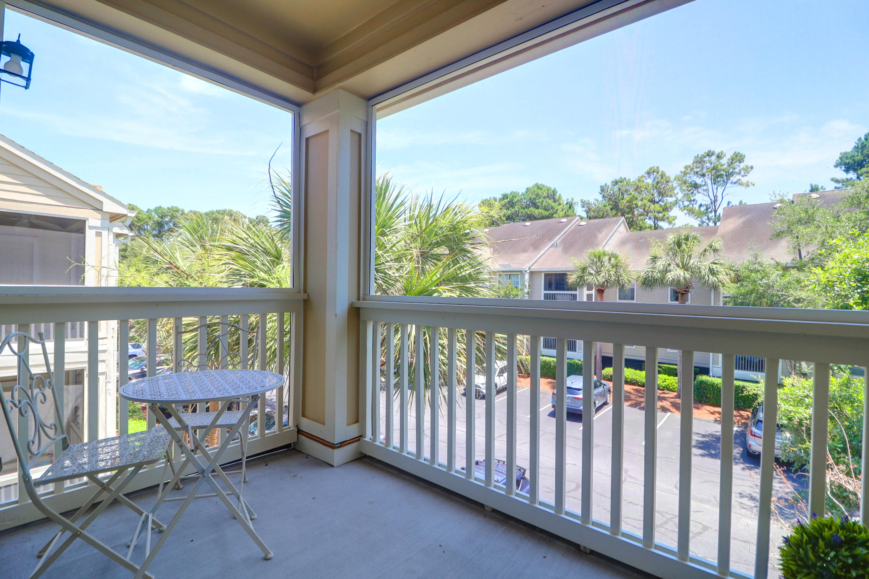 1600 Long Grove Drive # 423