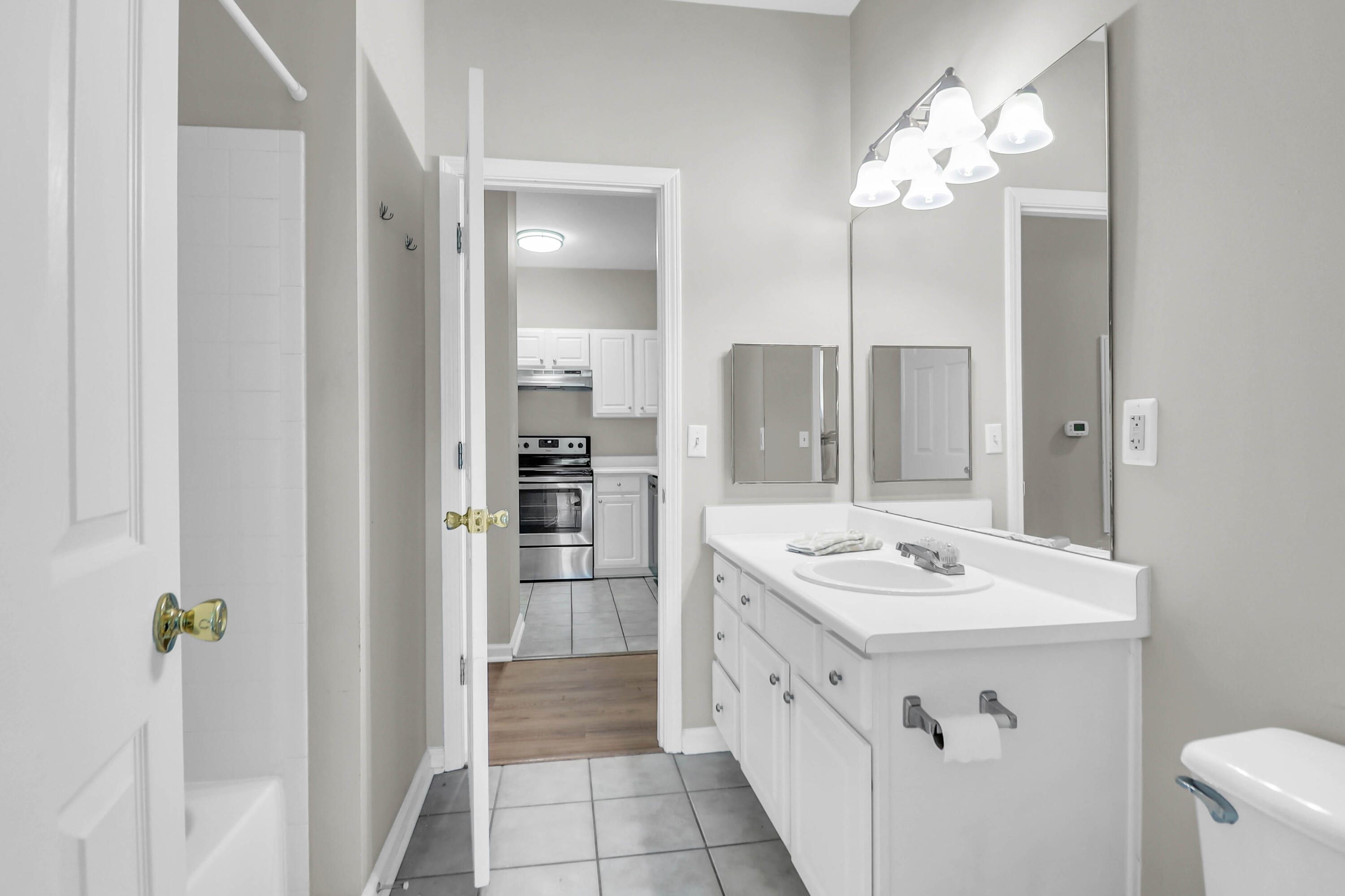 1600 Long Grove Drive # 423