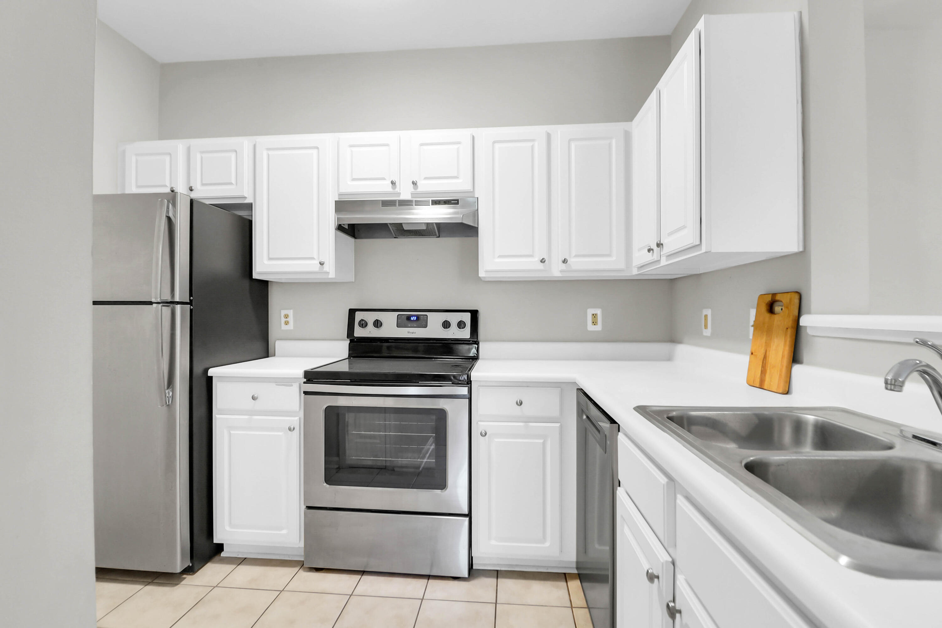1600 Long Grove Drive # 423