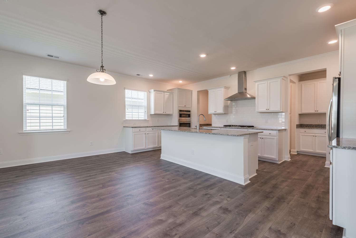 175 Threaded Fern Street