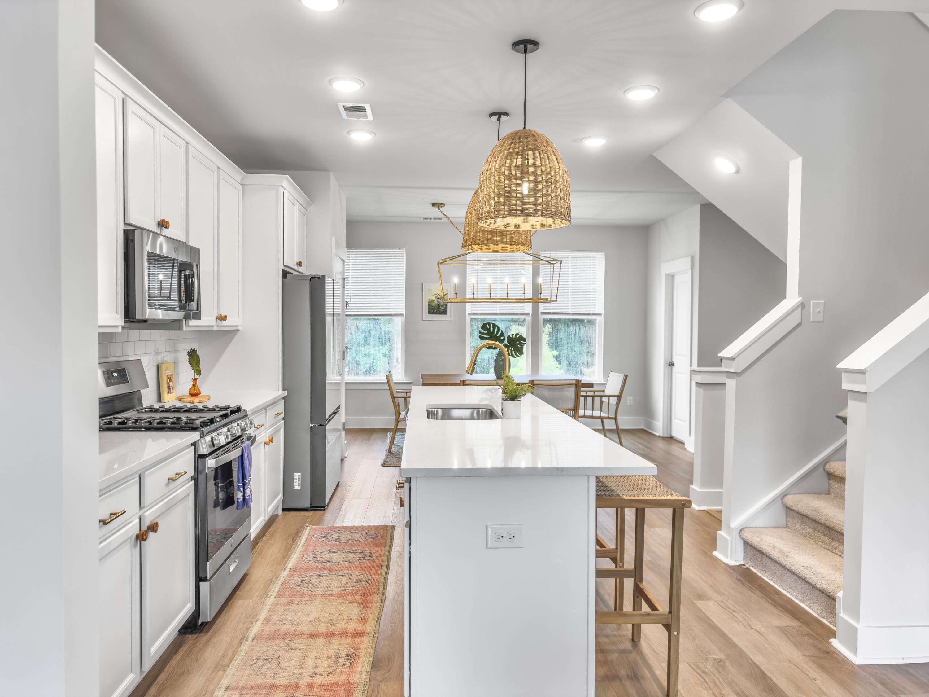 1001 Pettiford Place