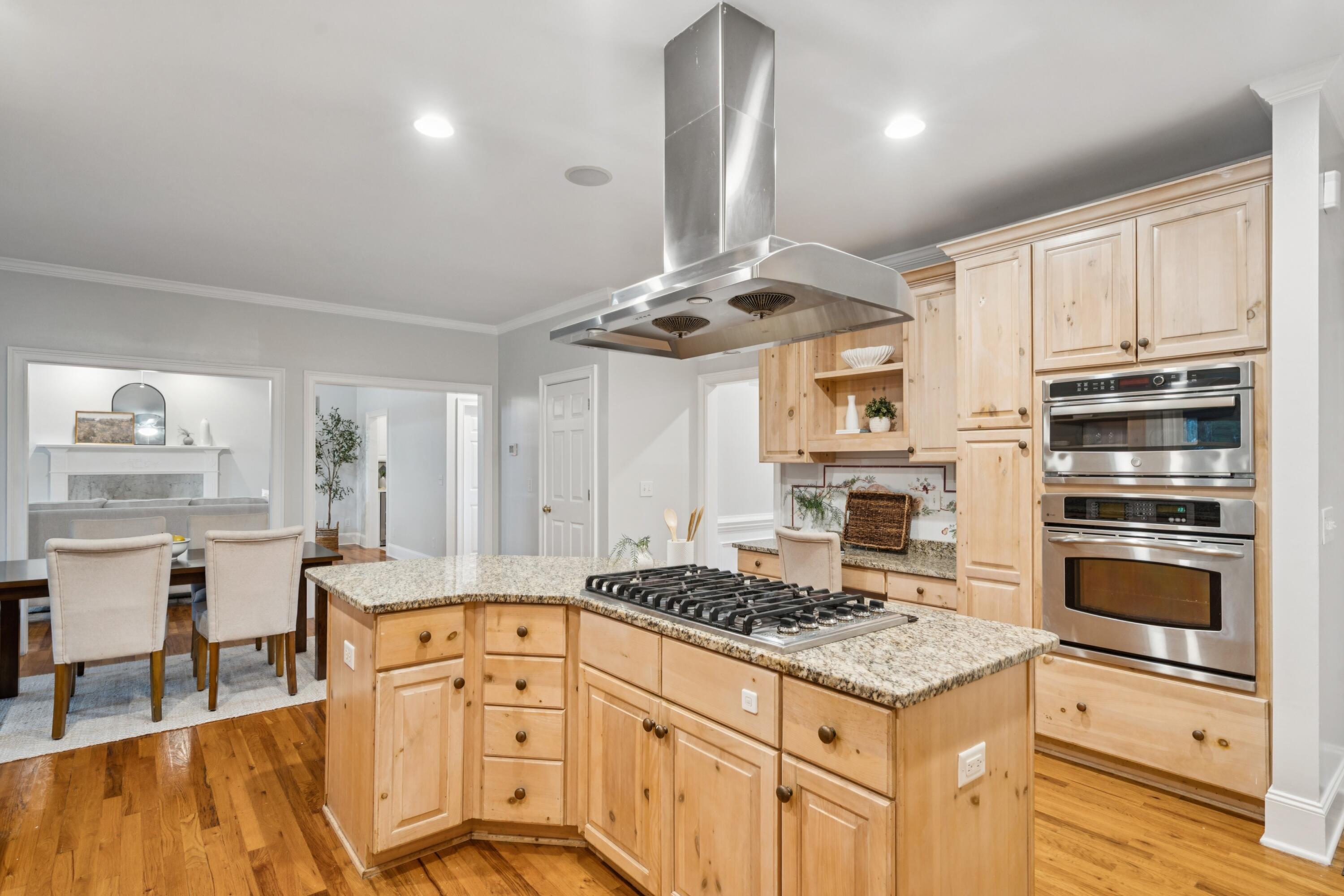 3919 Colonel Vanderhorst Circle