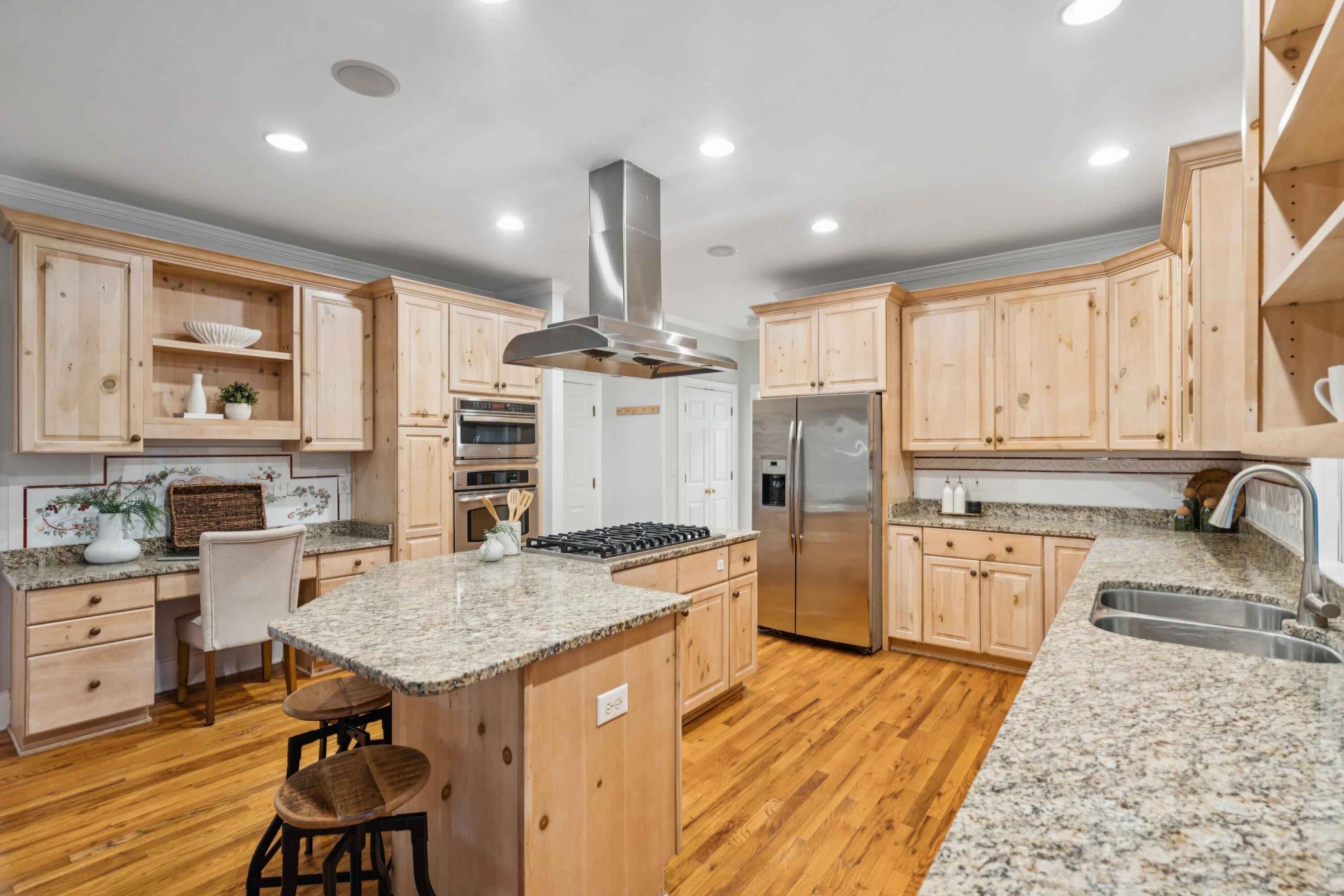 3919 Colonel Vanderhorst Circle