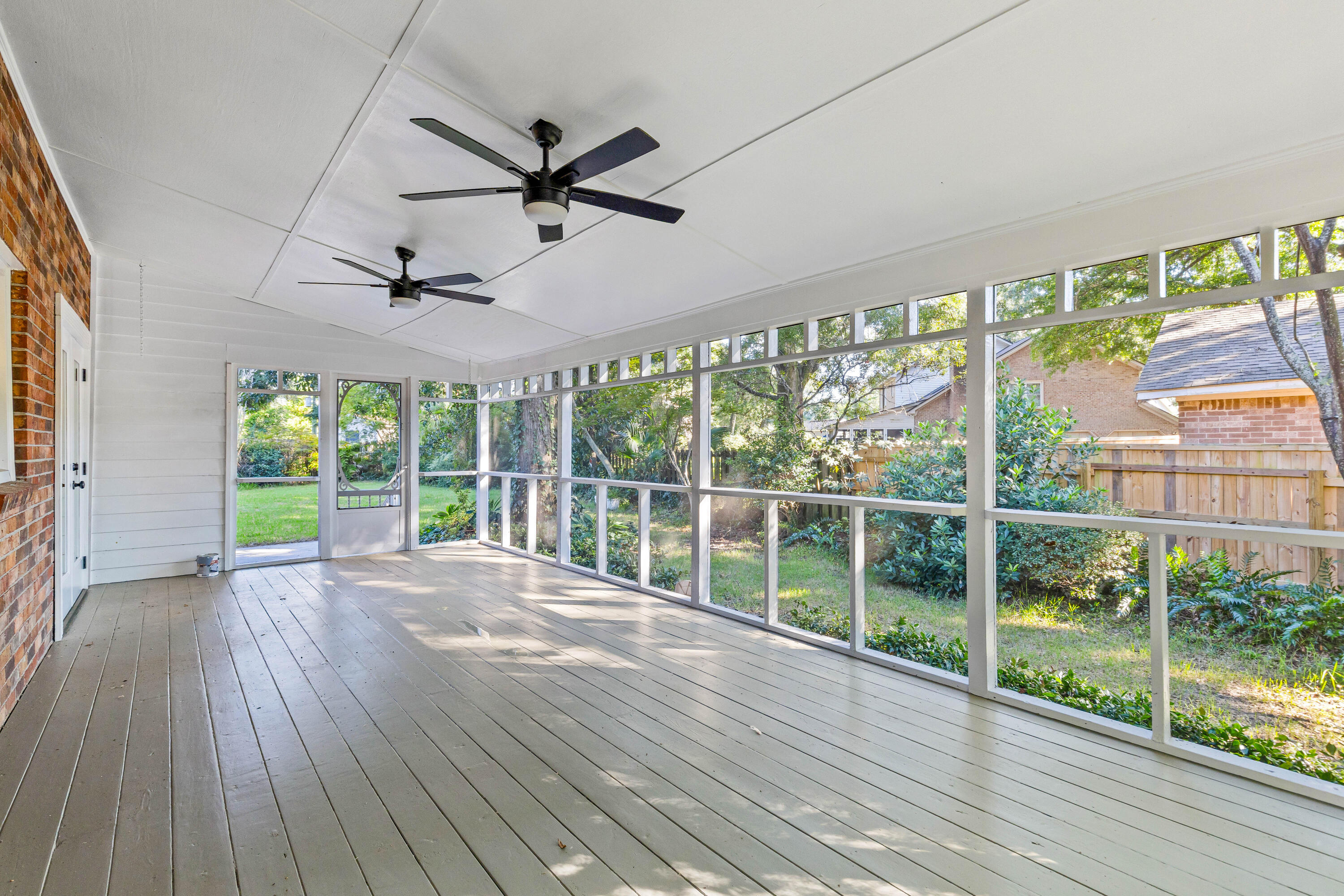 1037 Stonehenge Drive