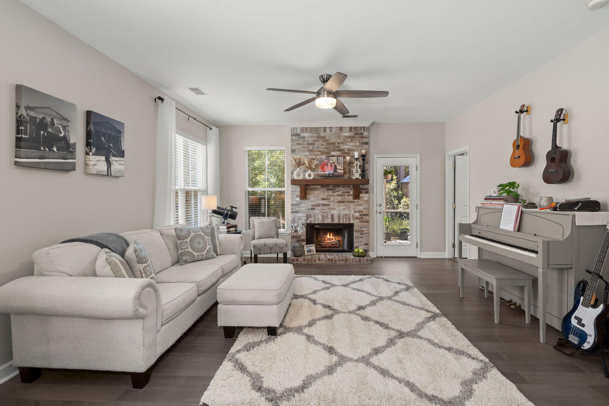 3261 Beaconsfield Road
