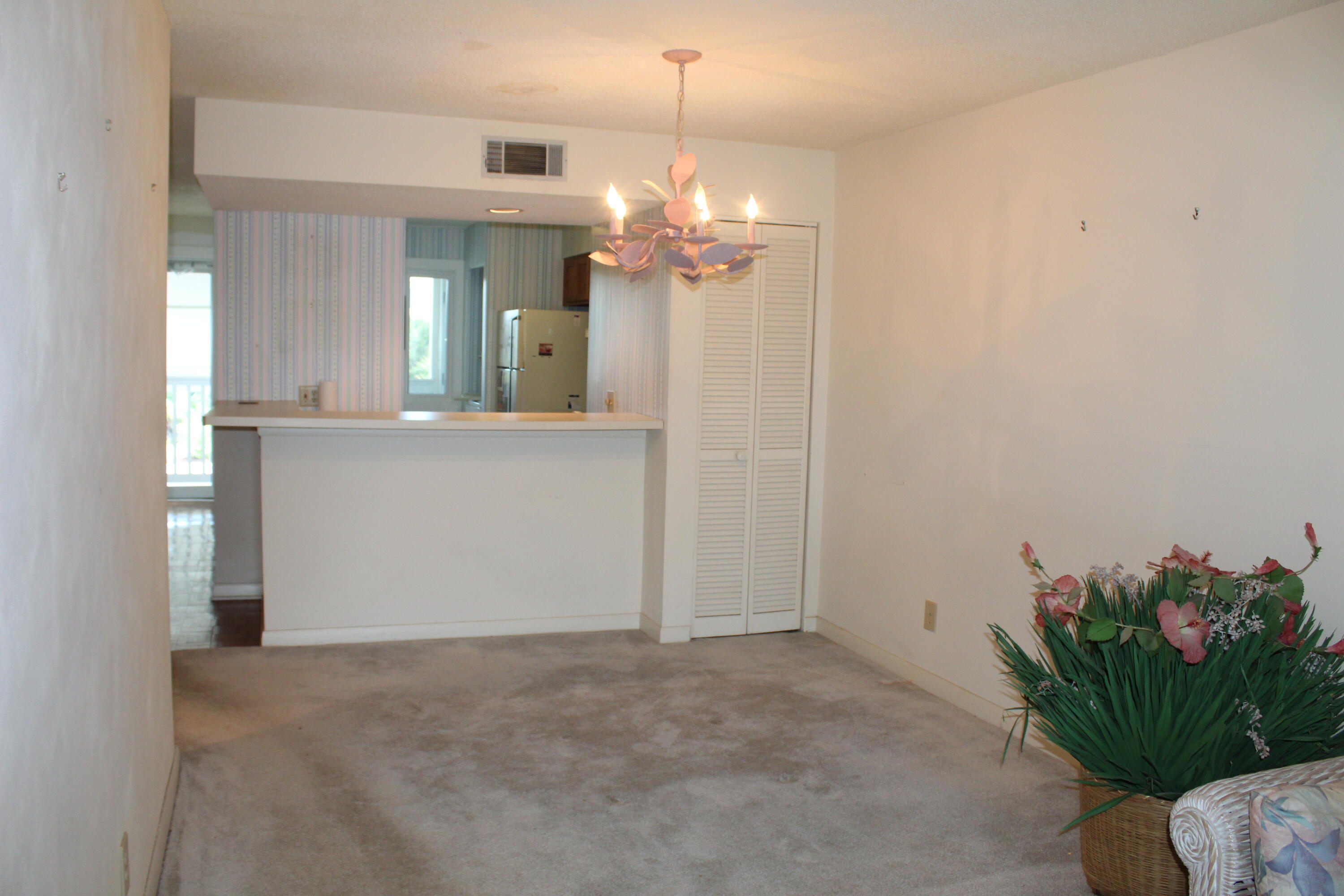17 W Mariners Cay Drive