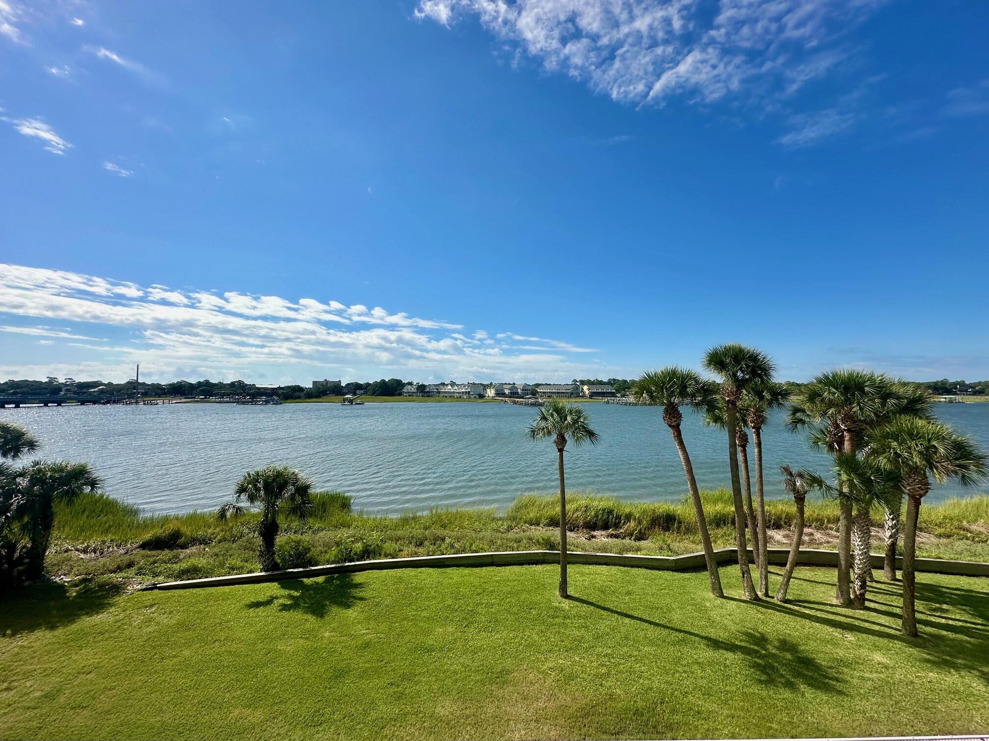 17 W Mariners Cay Drive