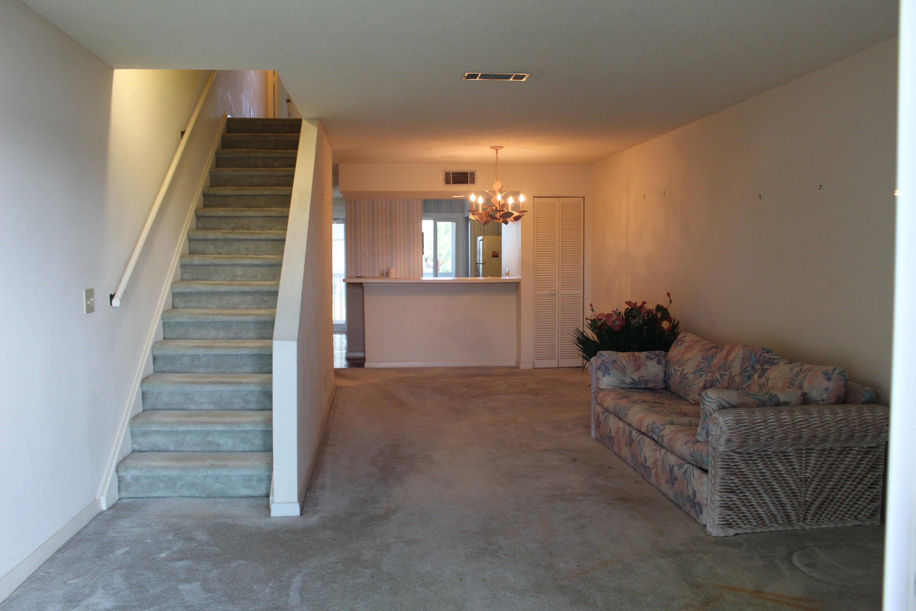 17 W Mariners Cay Drive