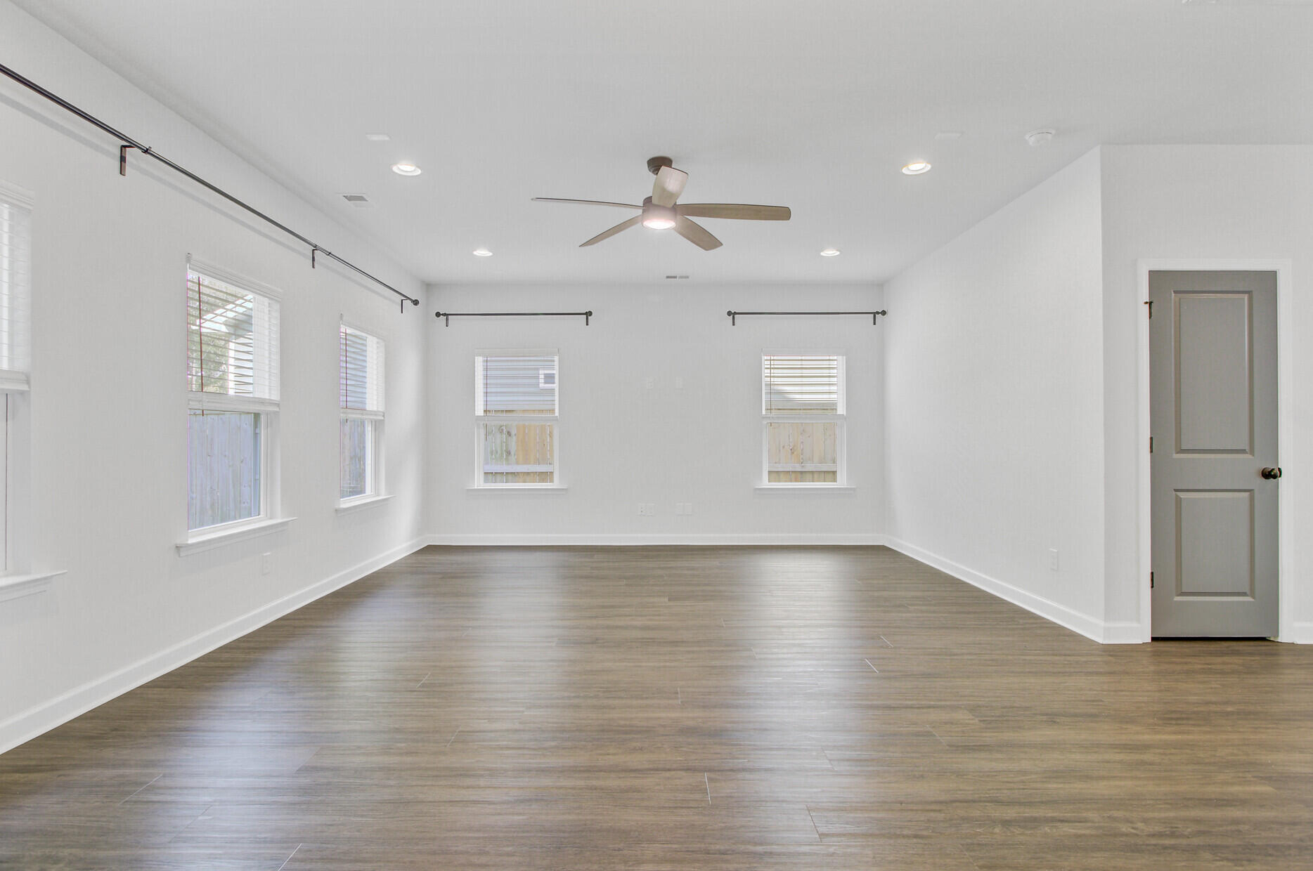 1507 Dawn Mist Way