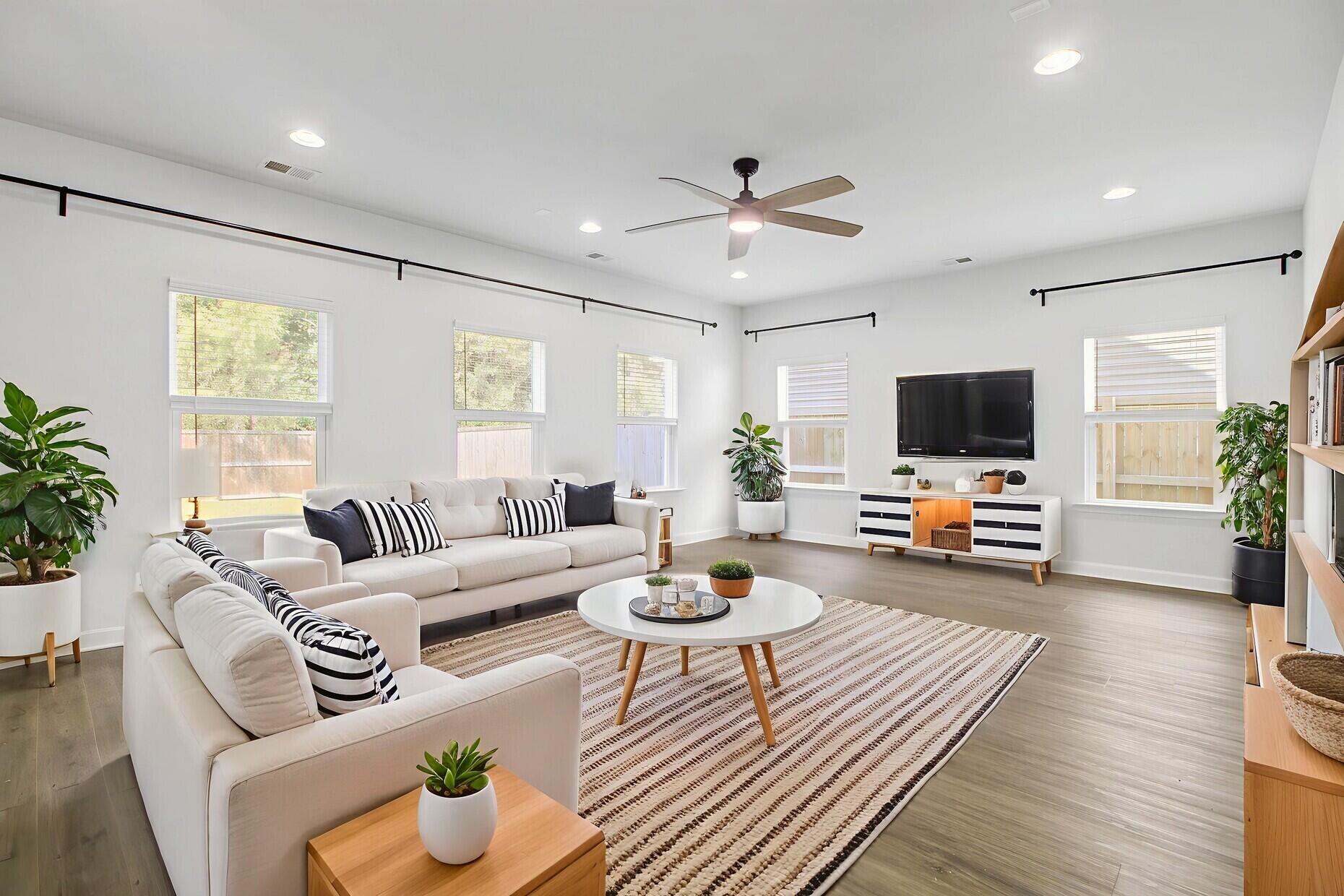 1507 Dawn Mist Way