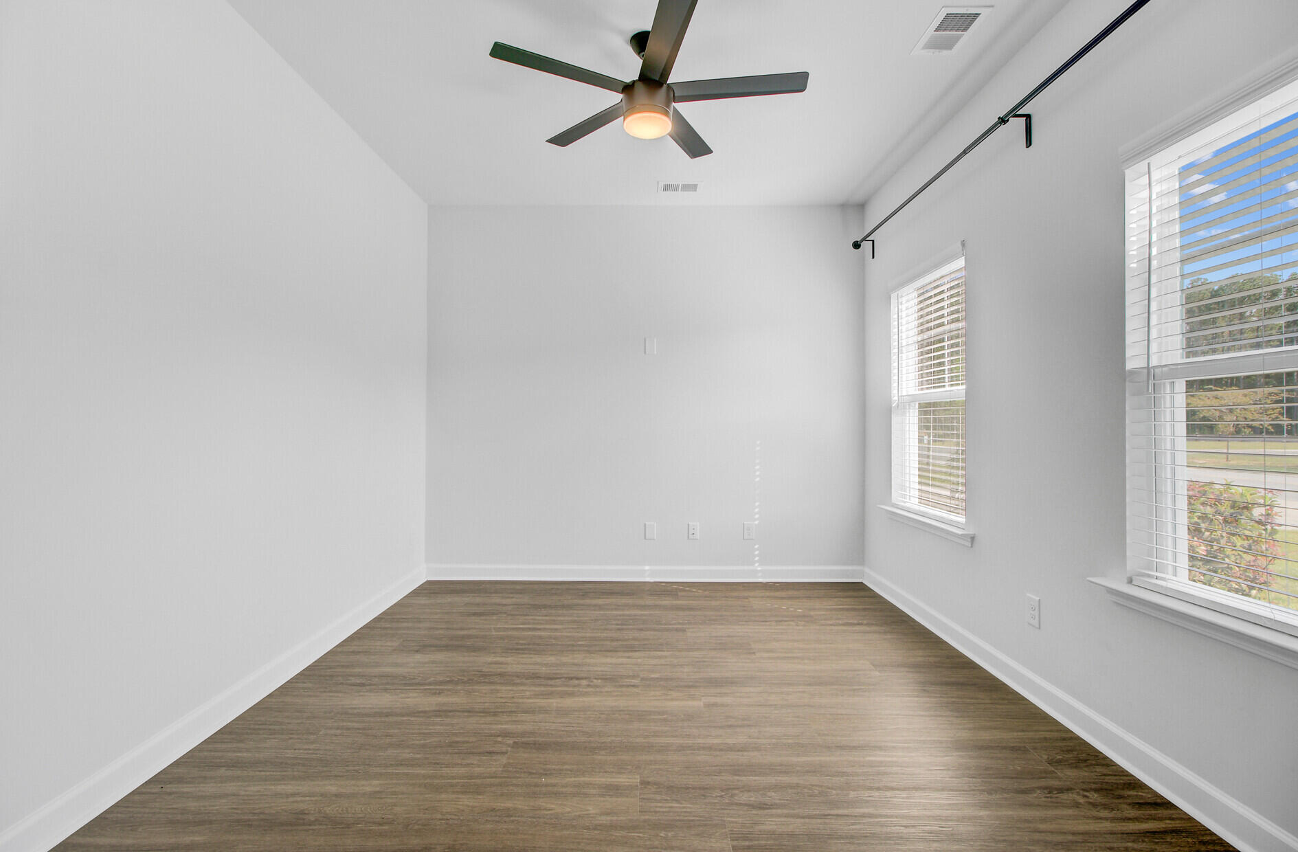 1507 Dawn Mist Way