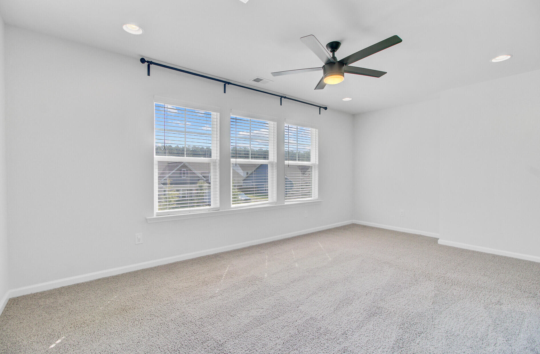 1507 Dawn Mist Way