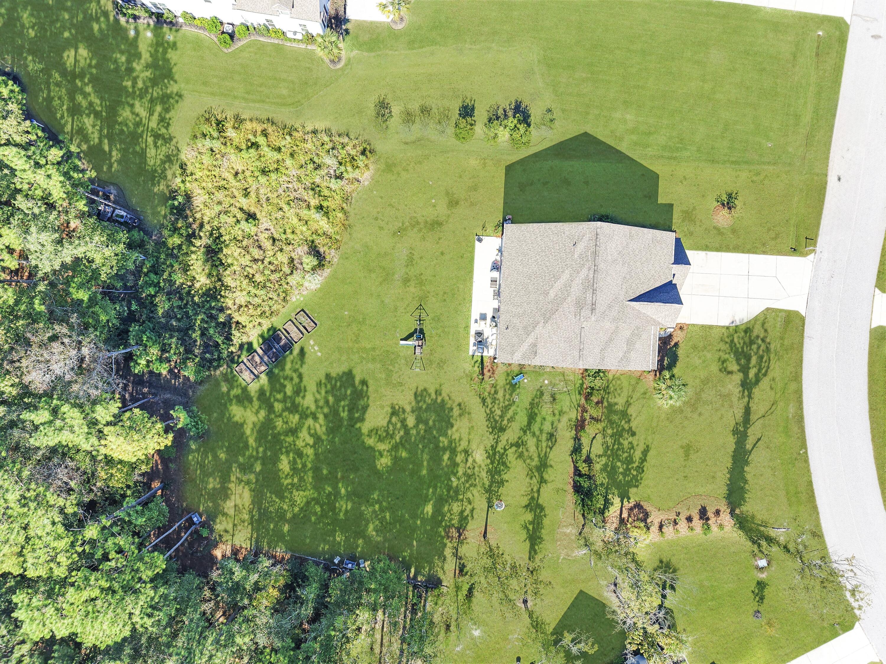547 Pontoon Road