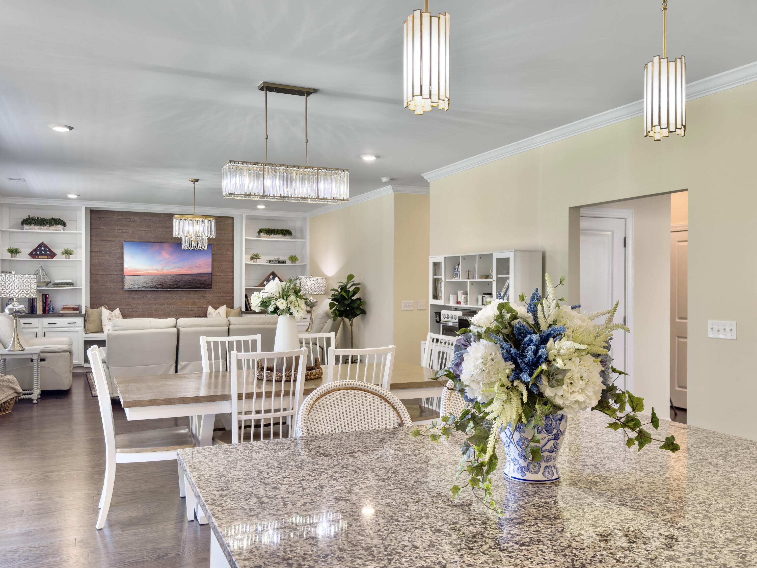 547 Pontoon Road